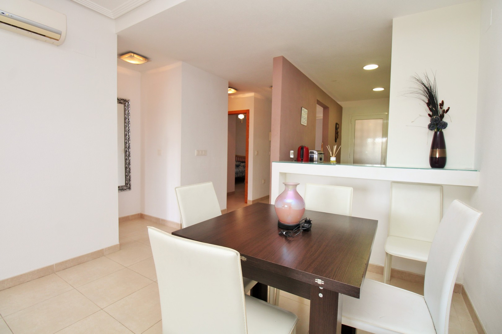 Resale - Apartment  - Villamartin