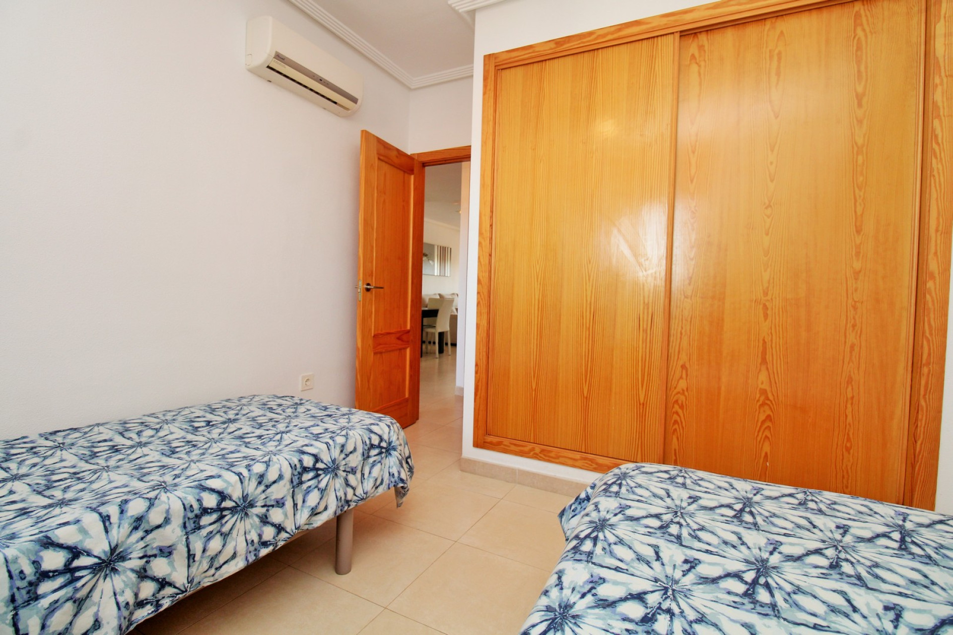 Resale - Apartment  - Villamartin