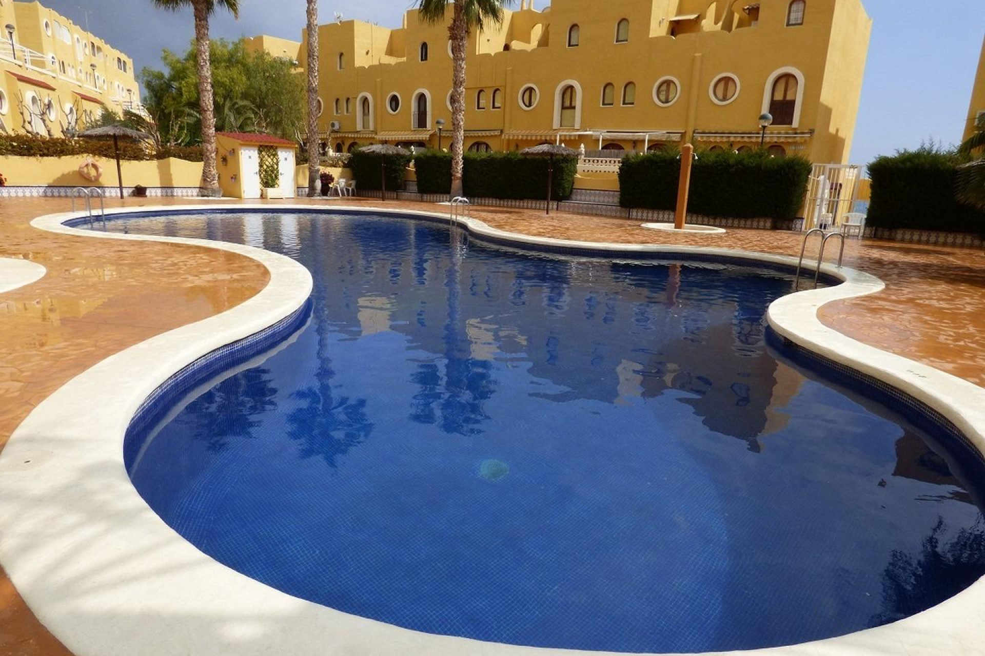 Resale - Bungalow - El Campello - 1a linea