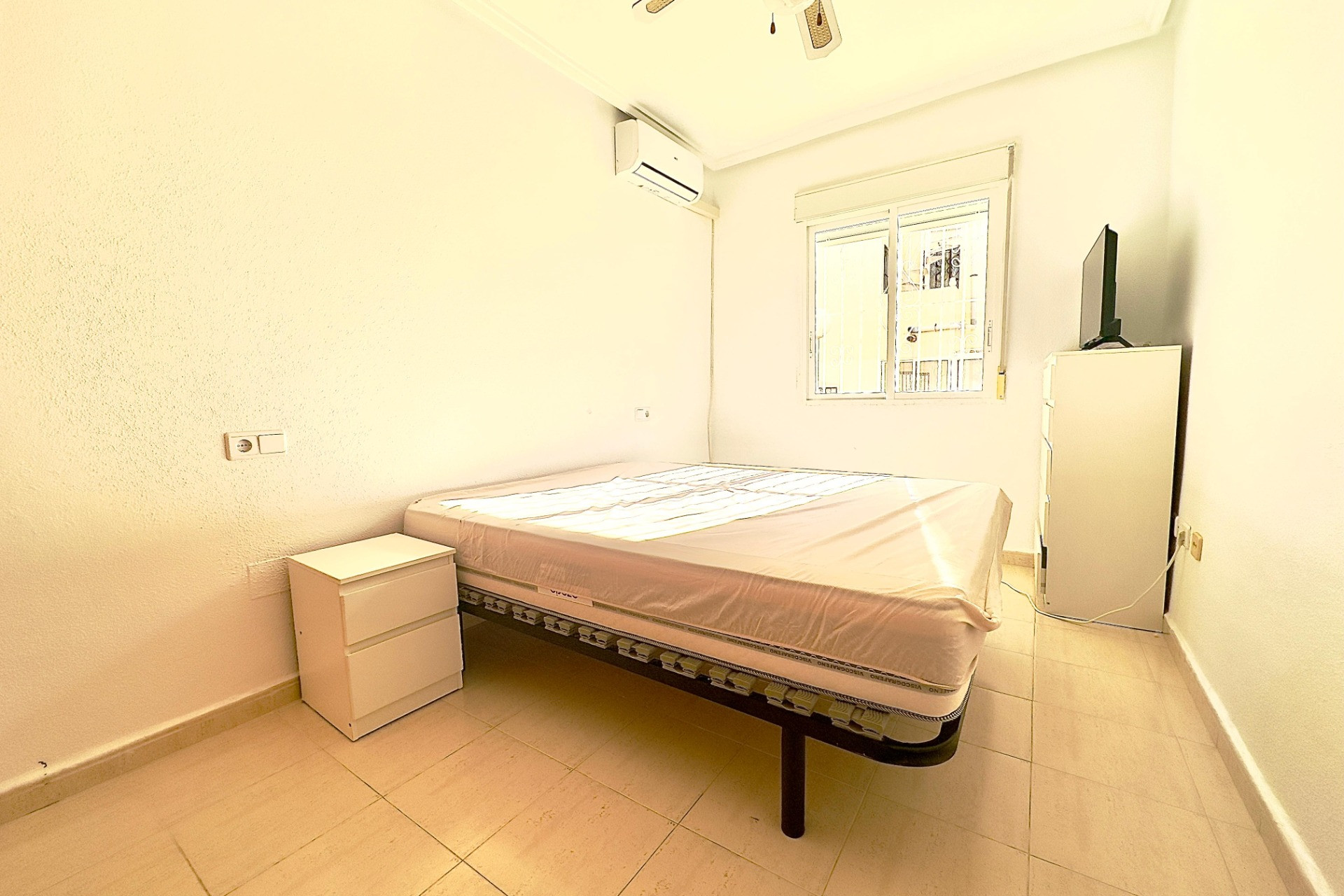 Resale - Bungalow - Orihuela Costa - La Florida