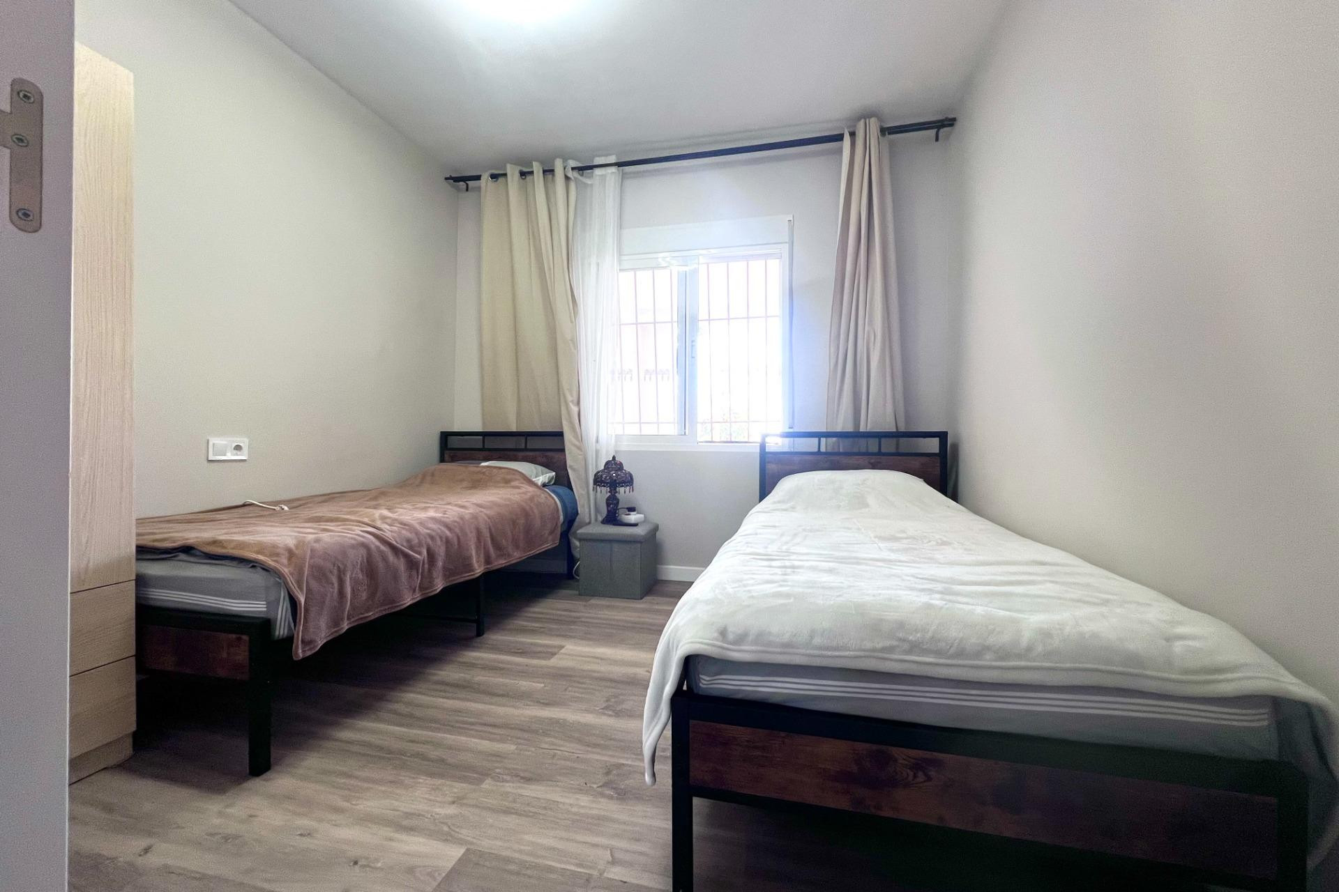 Resale - Bungalow - Orihuela Costa - La Regia