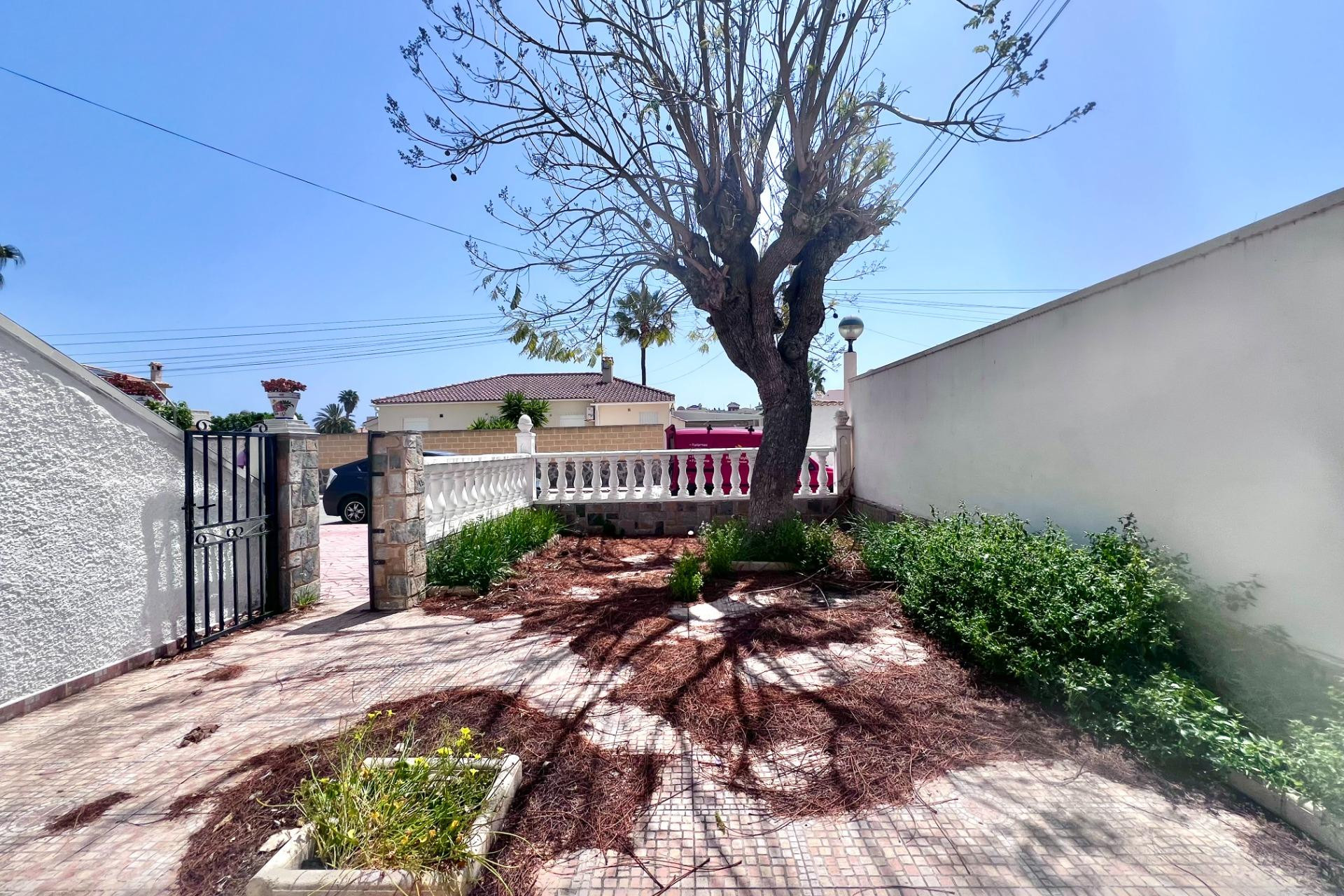 Resale - Bungalow - Orihuela Costa - La Regia