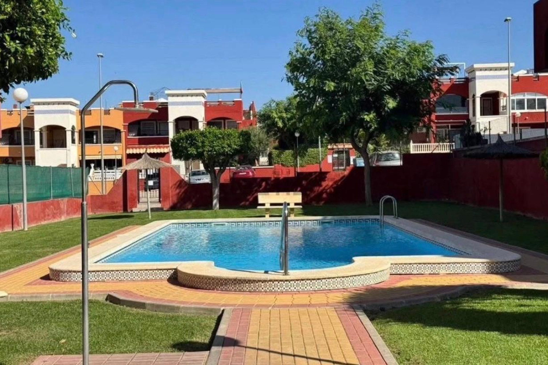 Resale - Bungalow - Orihuela Costa