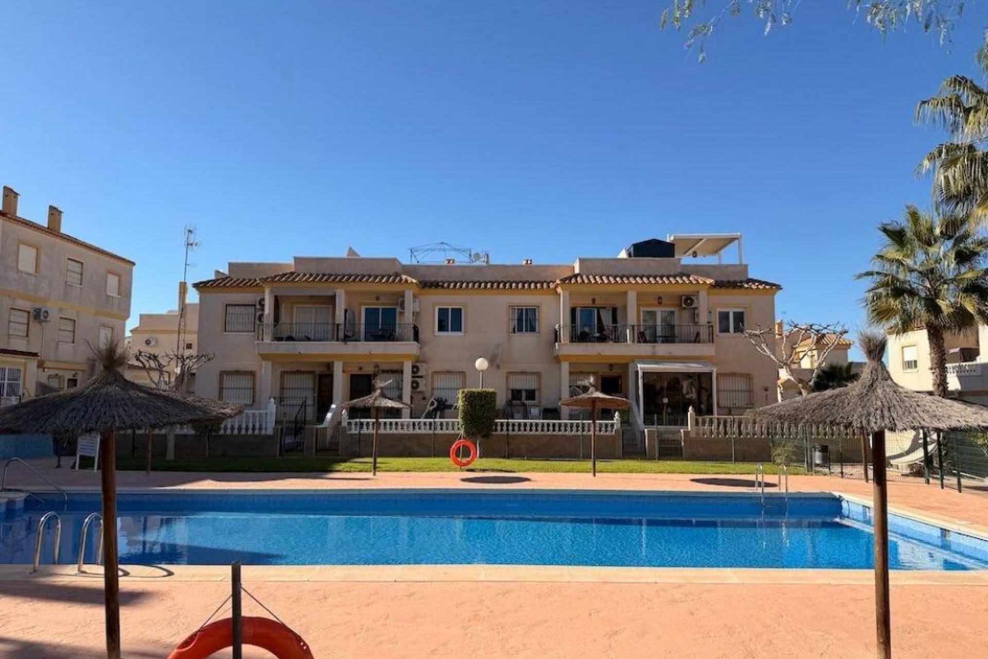 Resale - Bungalow - Orihuela