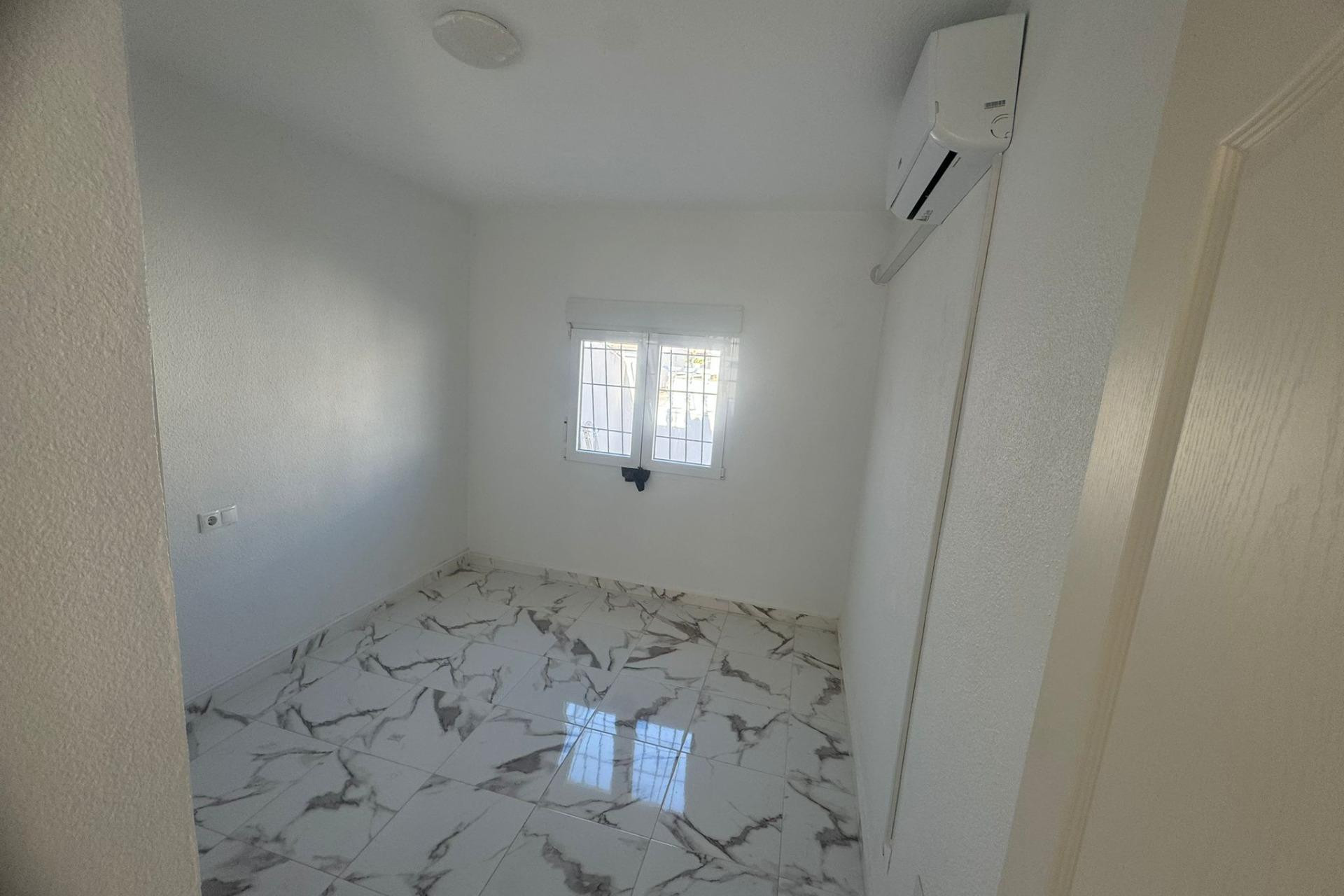 Resale - Bungalow - Torrevieja - El limonar