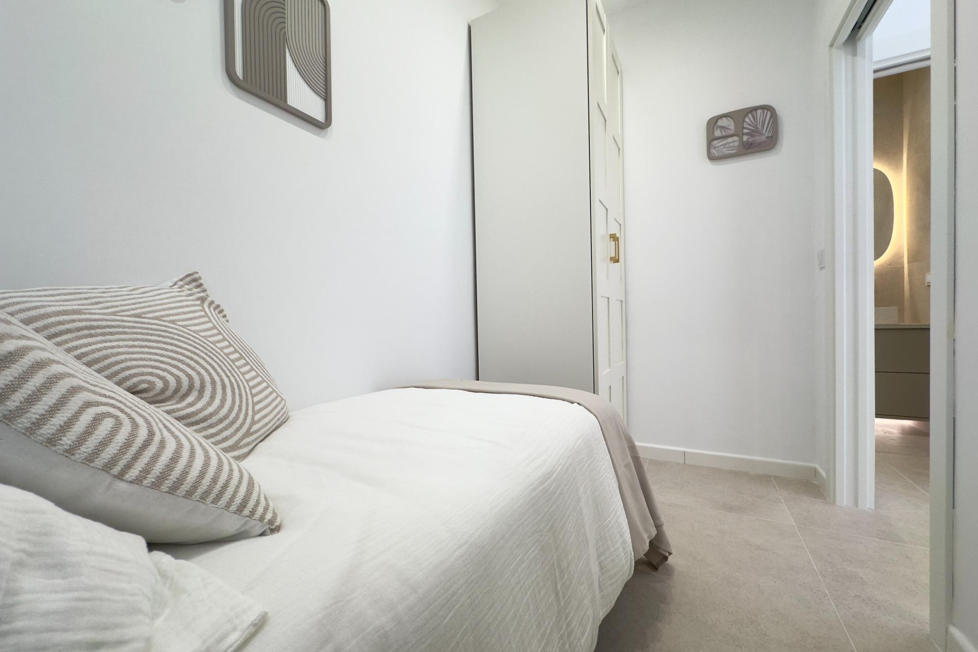 Resale - Bungalow - Torrevieja - La Siesta - El Salado - Torreta