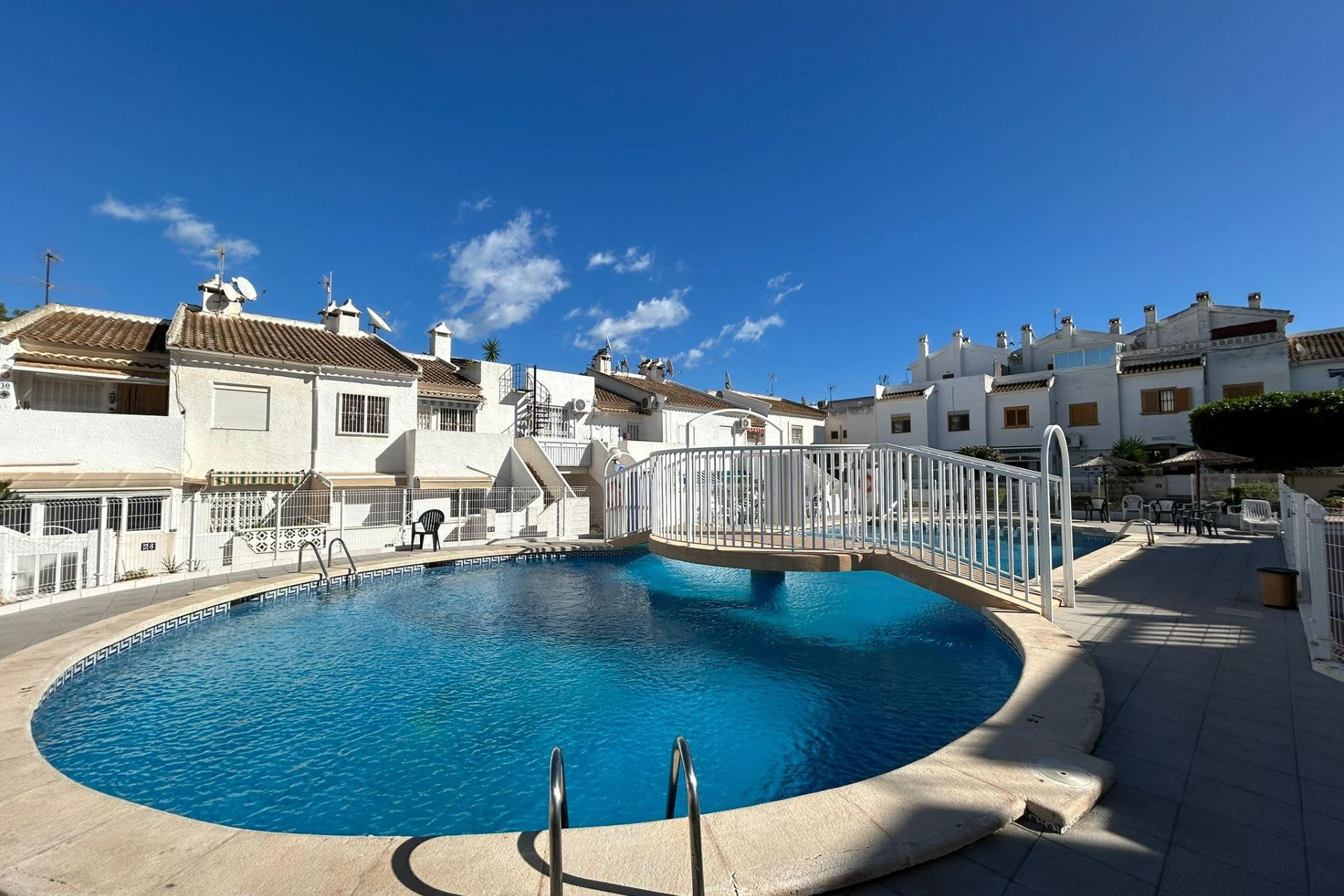 Resale - Bungalow - Torrevieja - La Siesta - El Salado - Torreta