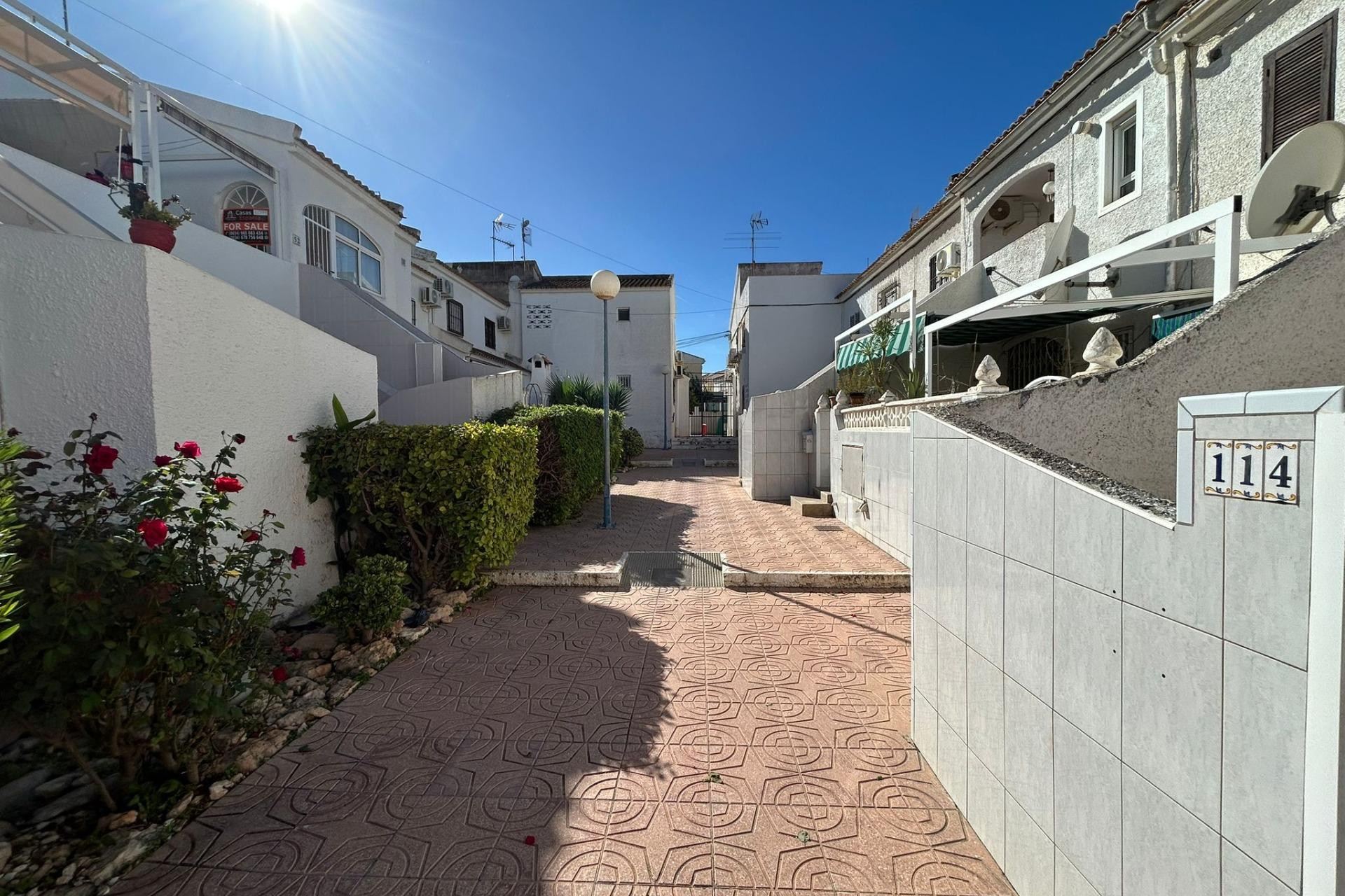Resale - Bungalow - Torrevieja - La Siesta - El Salado - Torreta