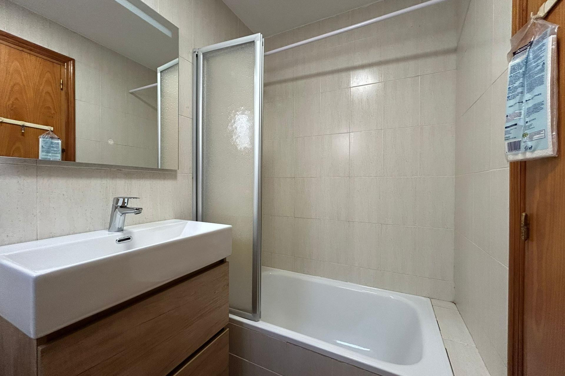 Resale - Bungalow - Torrevieja - La Siesta - El Salado - Torreta