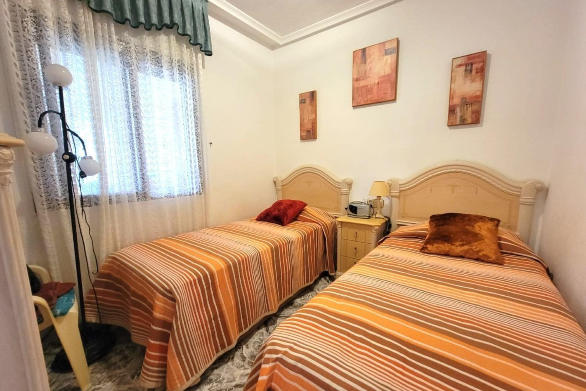 Resale - Bungalow - Torrevieja - Los Frutales