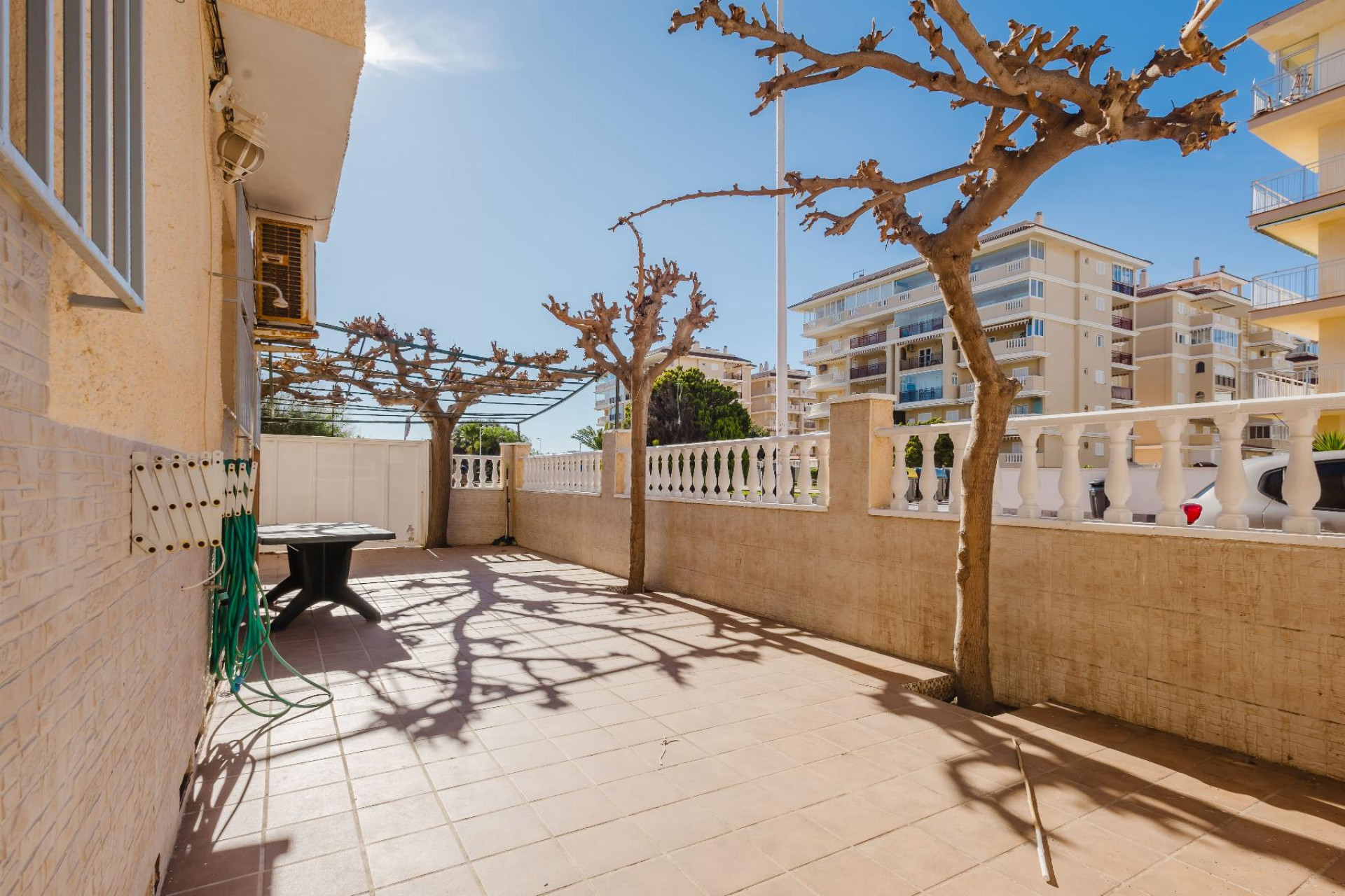 Resale - Bungalow - Torrevieja - PLAYA DE LA MATA