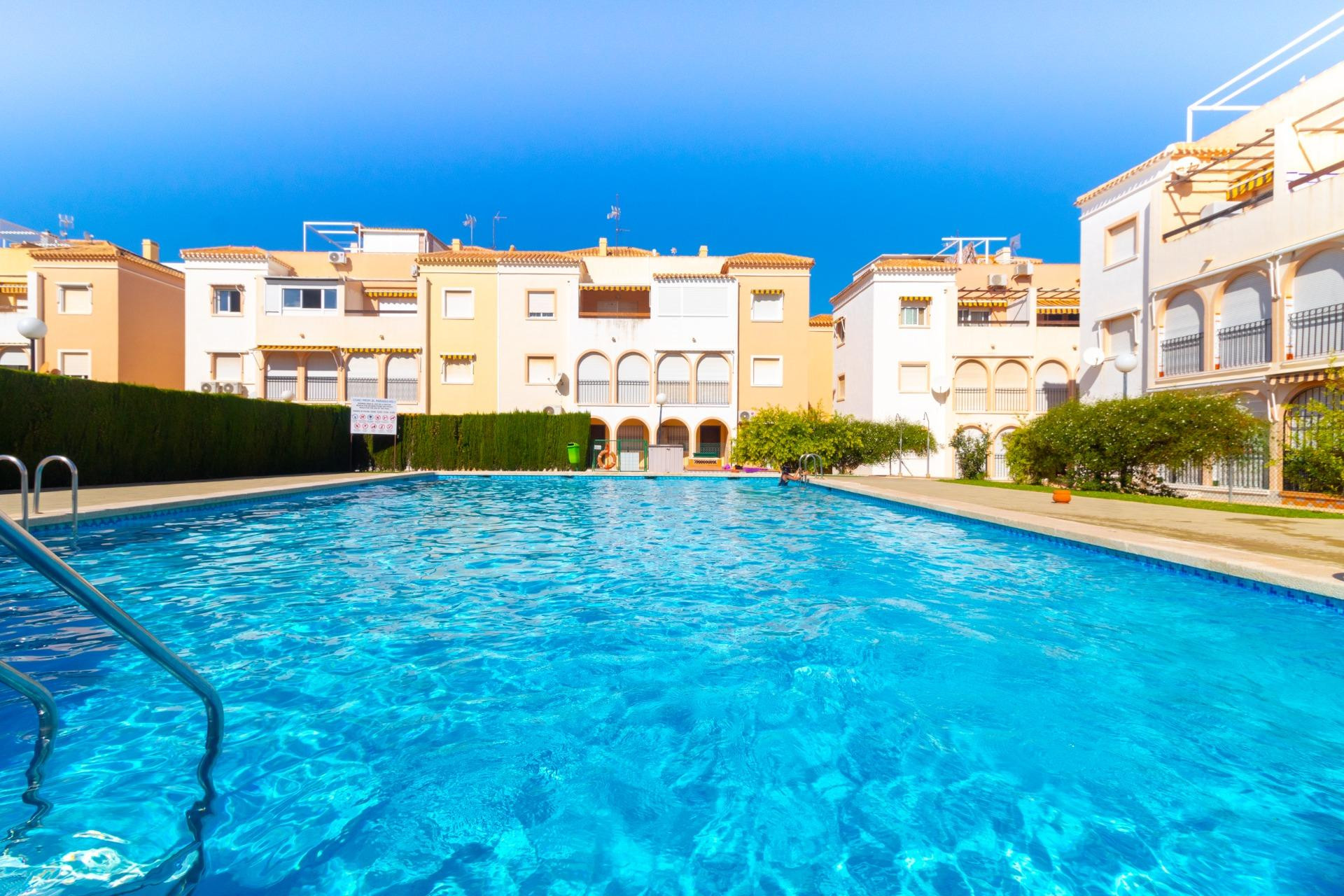 Resale - Bungalow - Torrevieja - Playa de los Naufragos