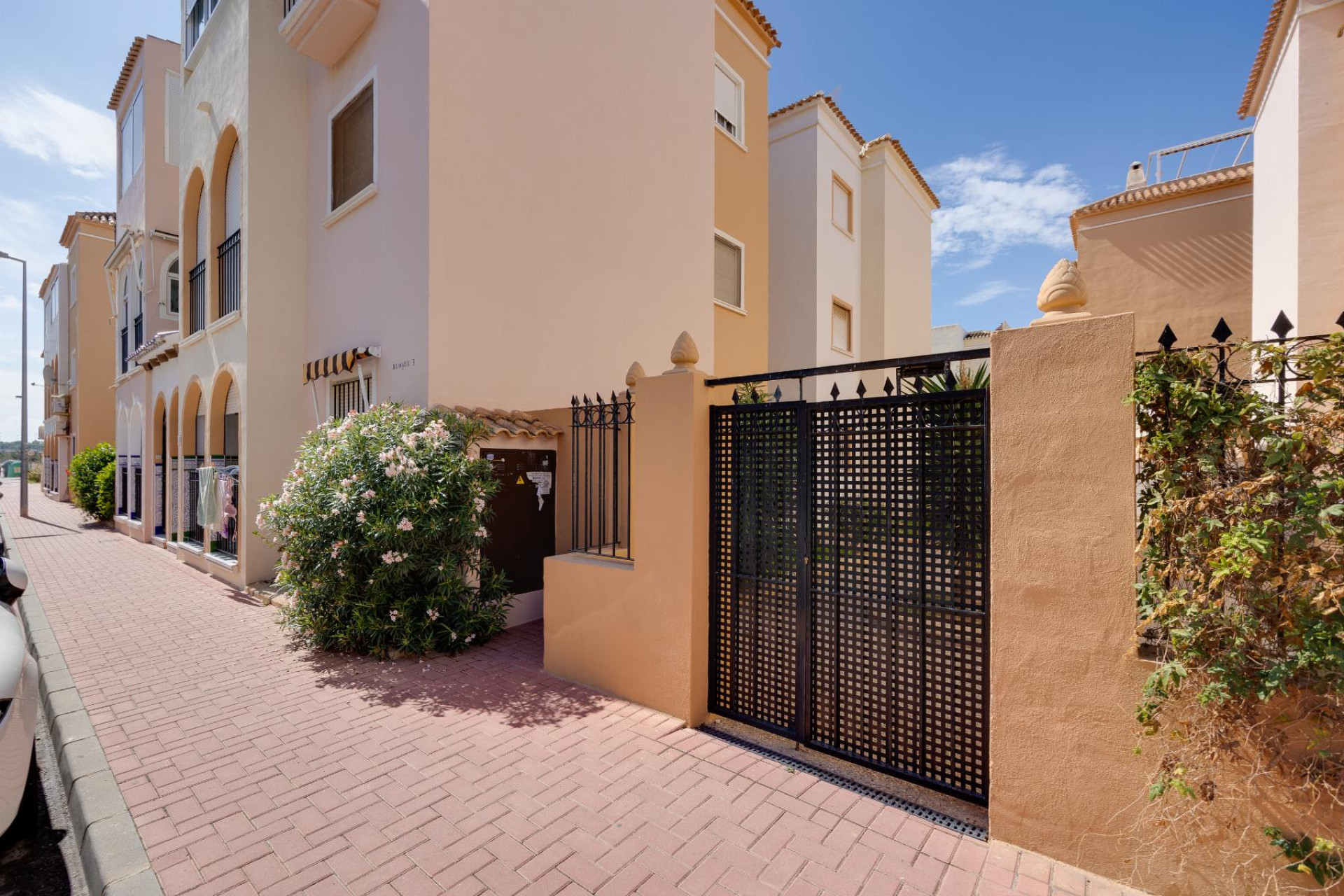 Resale - Bungalow - Torrevieja - playa de los naufragos