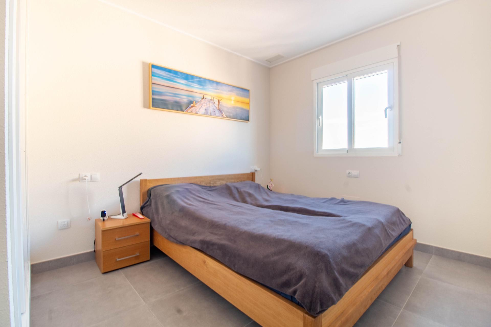 Resale - Bungalow - Torrevieja - Punta prima