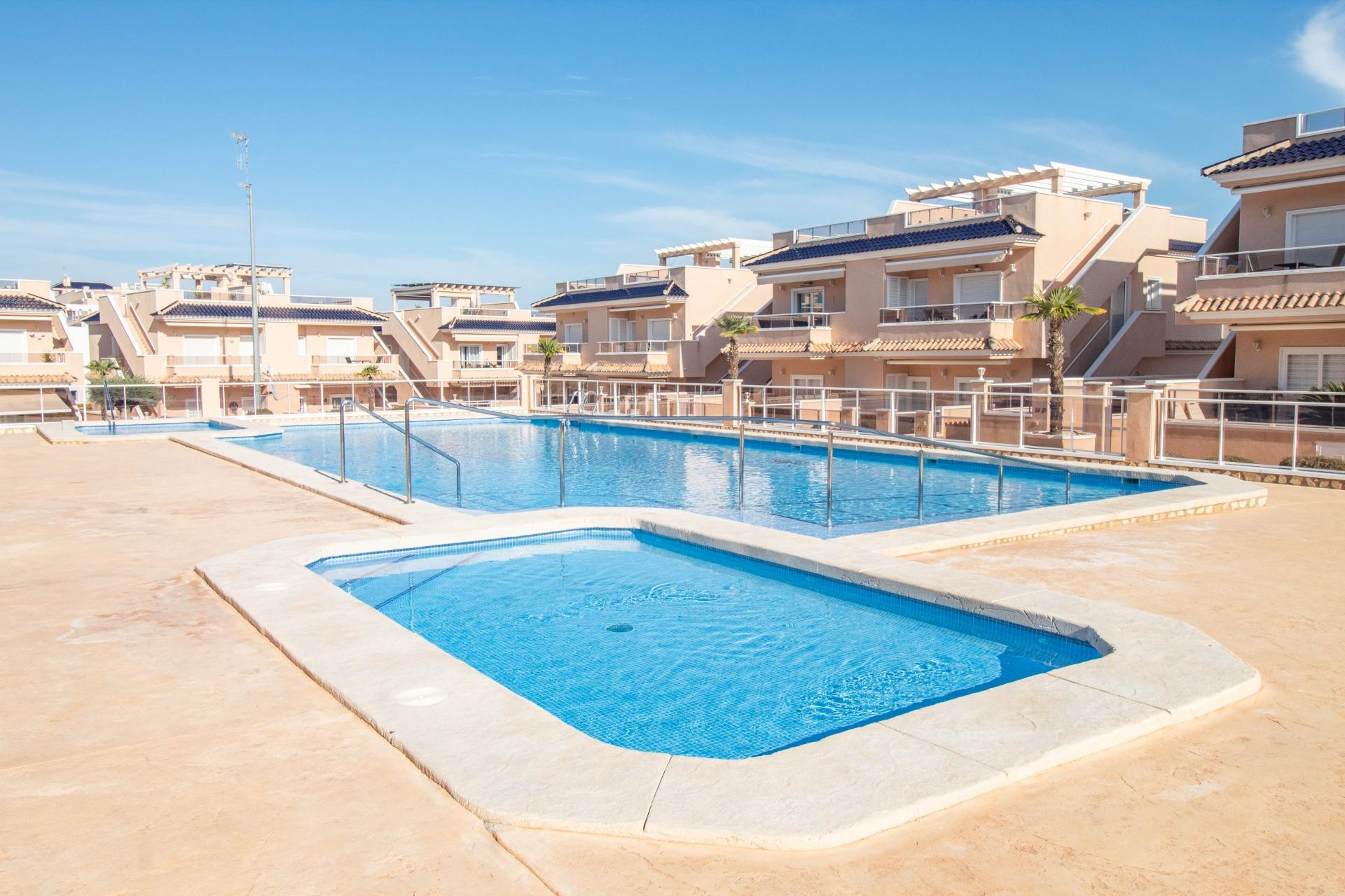 Resale - Bungalow - Torrevieja - Punta prima
