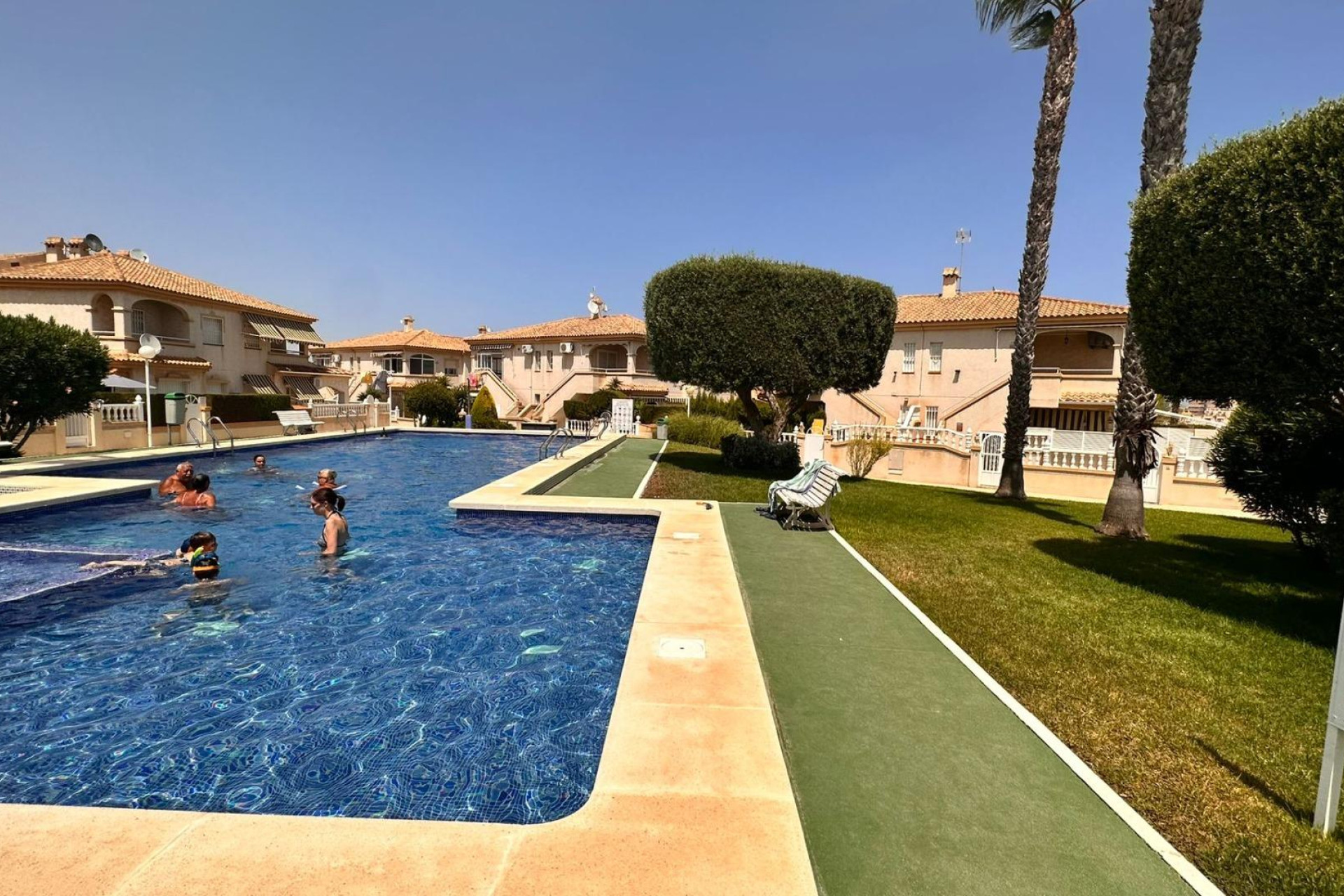 Resale - Bungalow - Torrevieja - Torreblanca