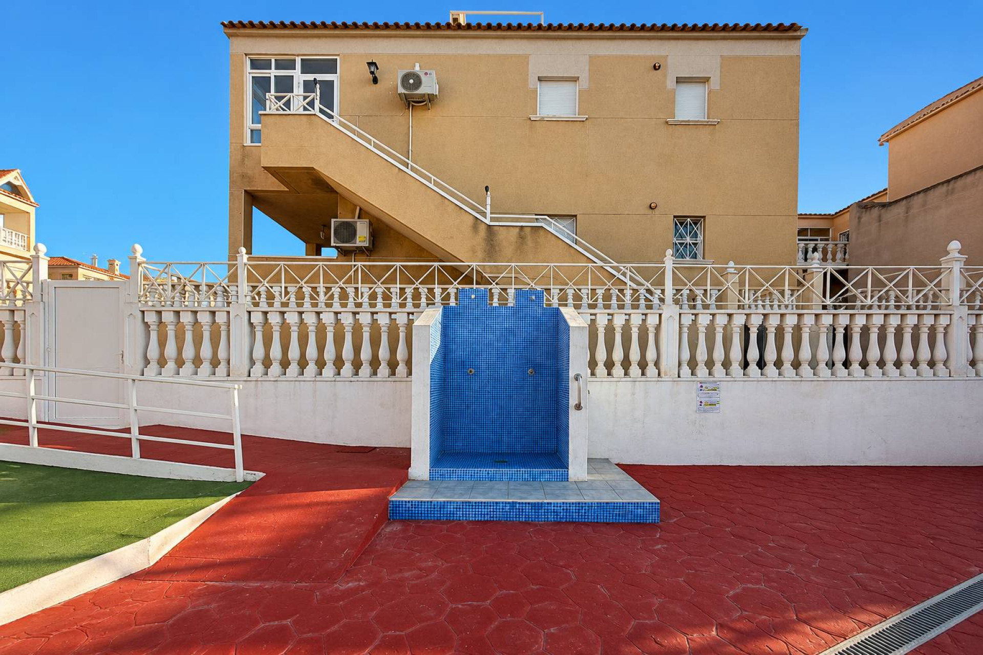 Resale - Bungalow - Torrevieja