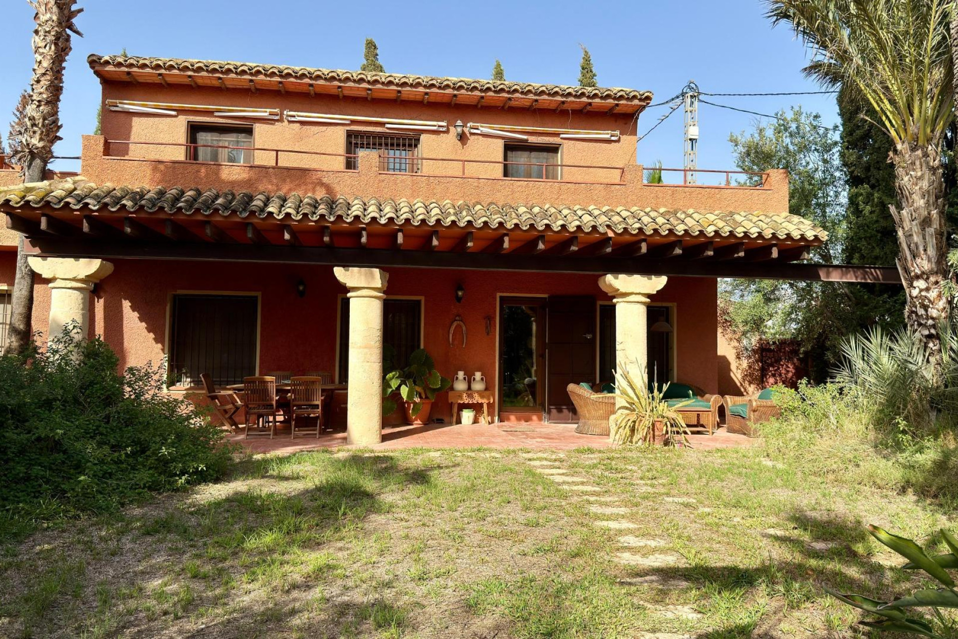 Resale - Casa con terreno - Agost - Partida Sol del Camp