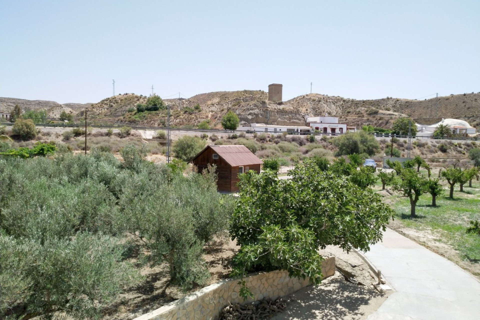 Resale - Casa con terreno - Alsodux - ALMERIA