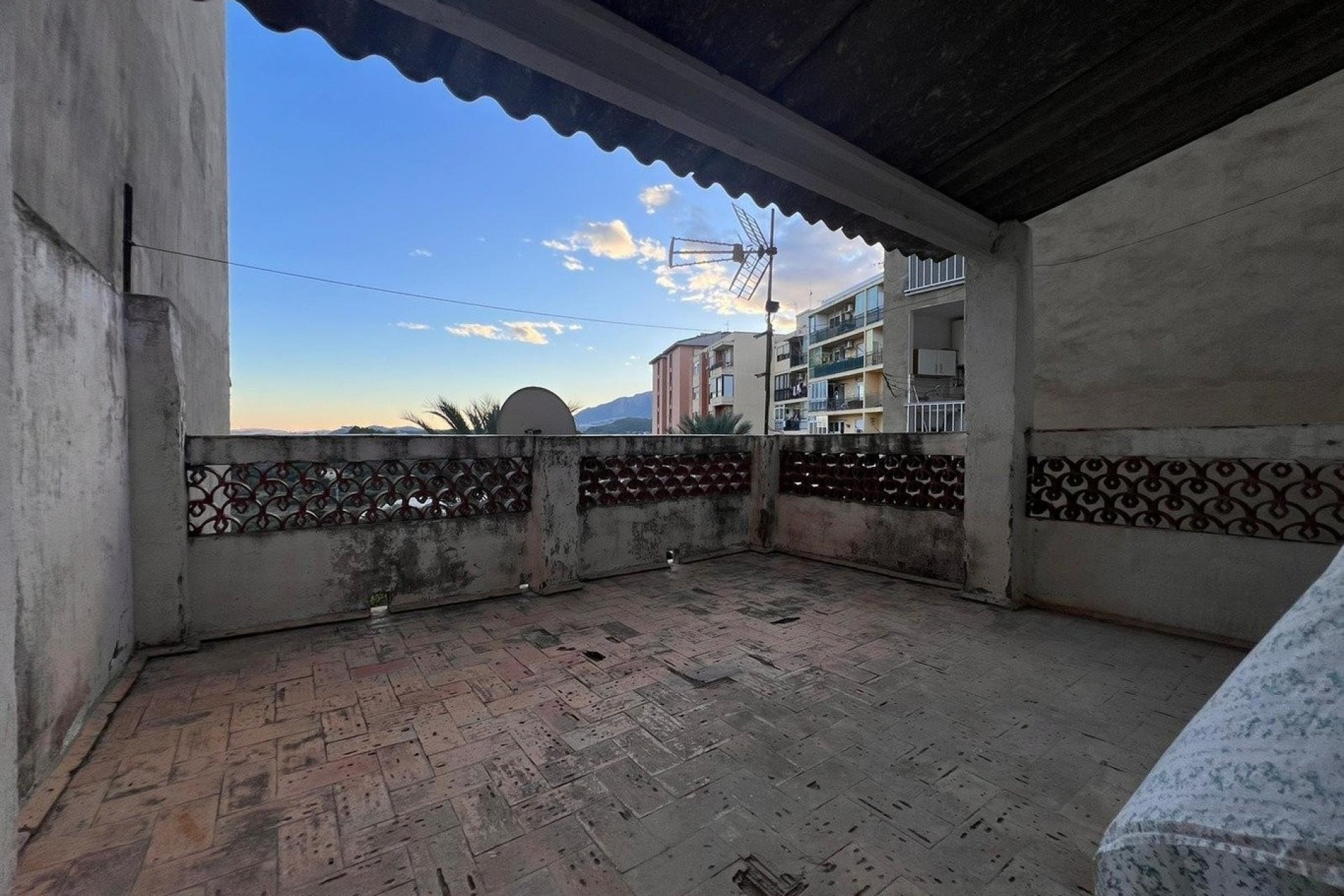 Resale - Casa de Pueblo - Callosa De Ensarrià