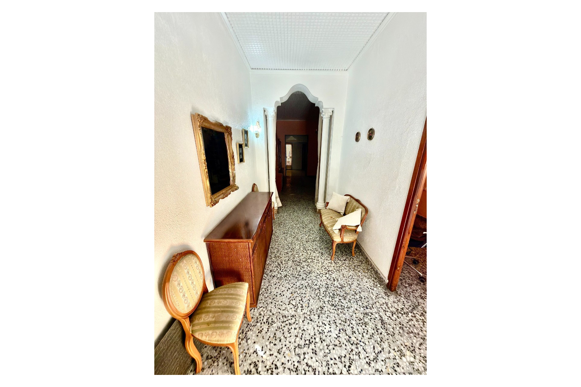 Resale - Casa de Pueblo - Vergel