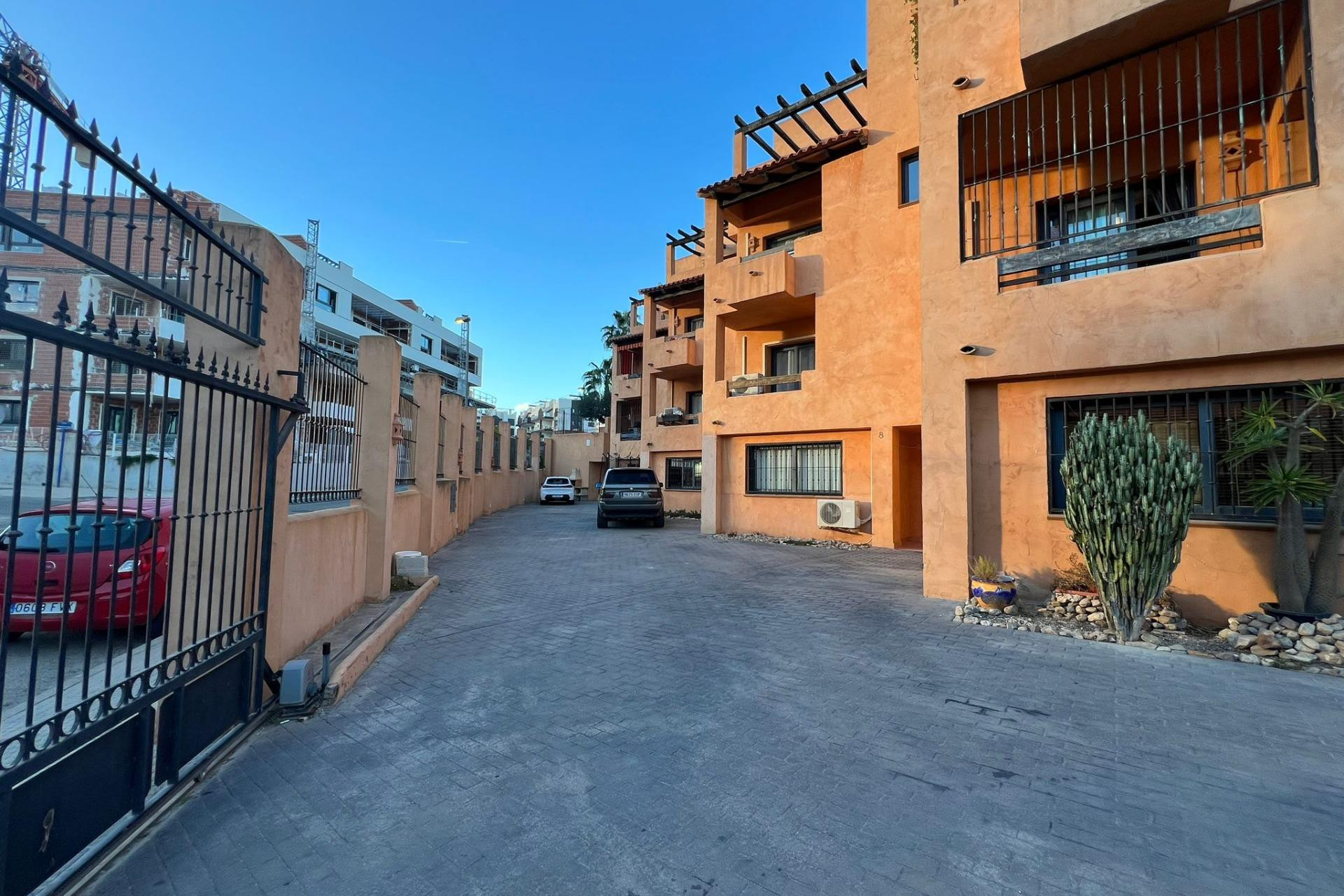 Resale - Casa Tipo Dúplex - Orihuela Costa - Villamartin