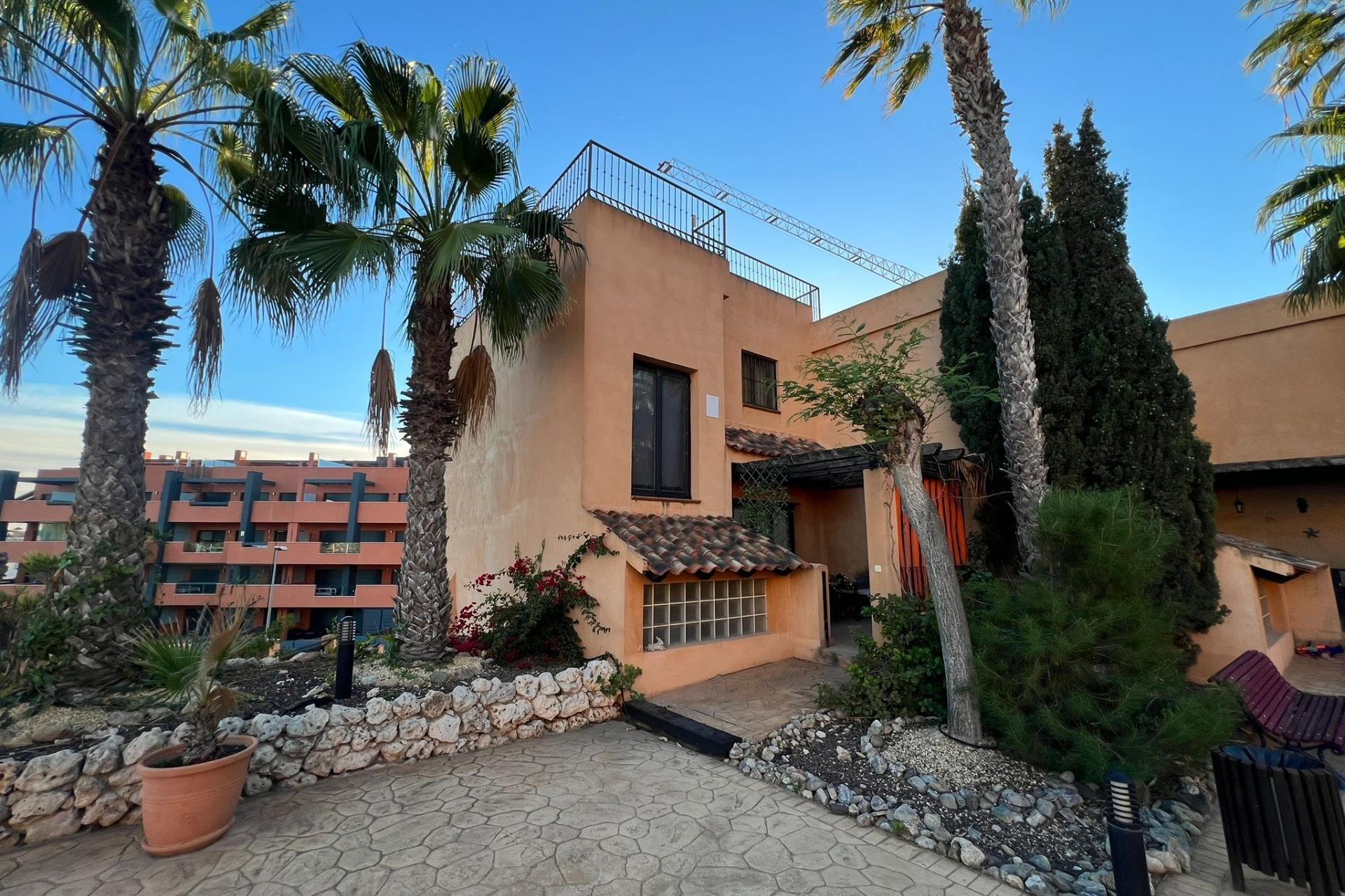 Resale - Casa Tipo Dúplex - Orihuela Costa - Villamartin