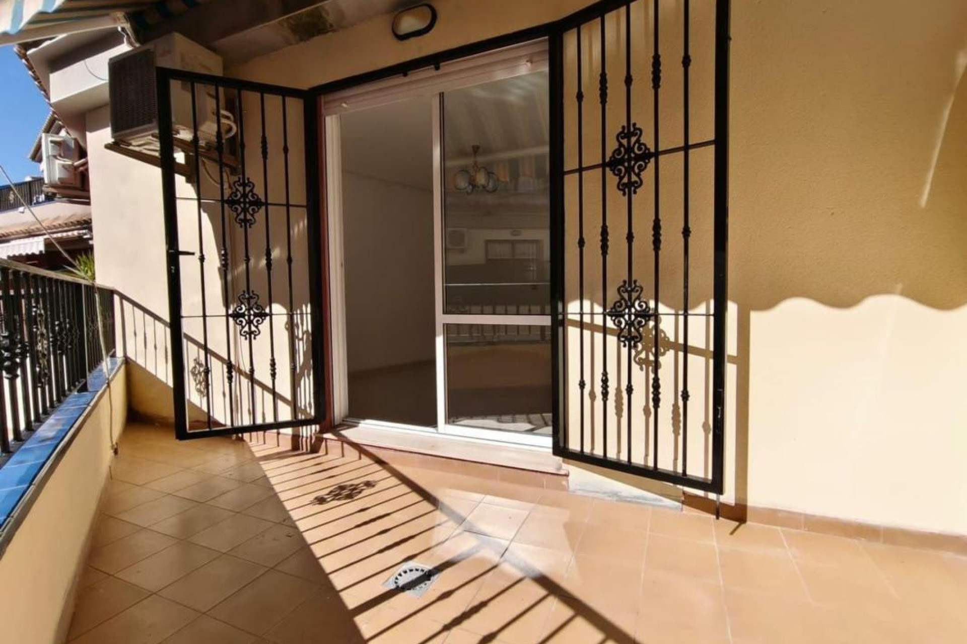 Resale - casas - Torrevieja - torrevieja