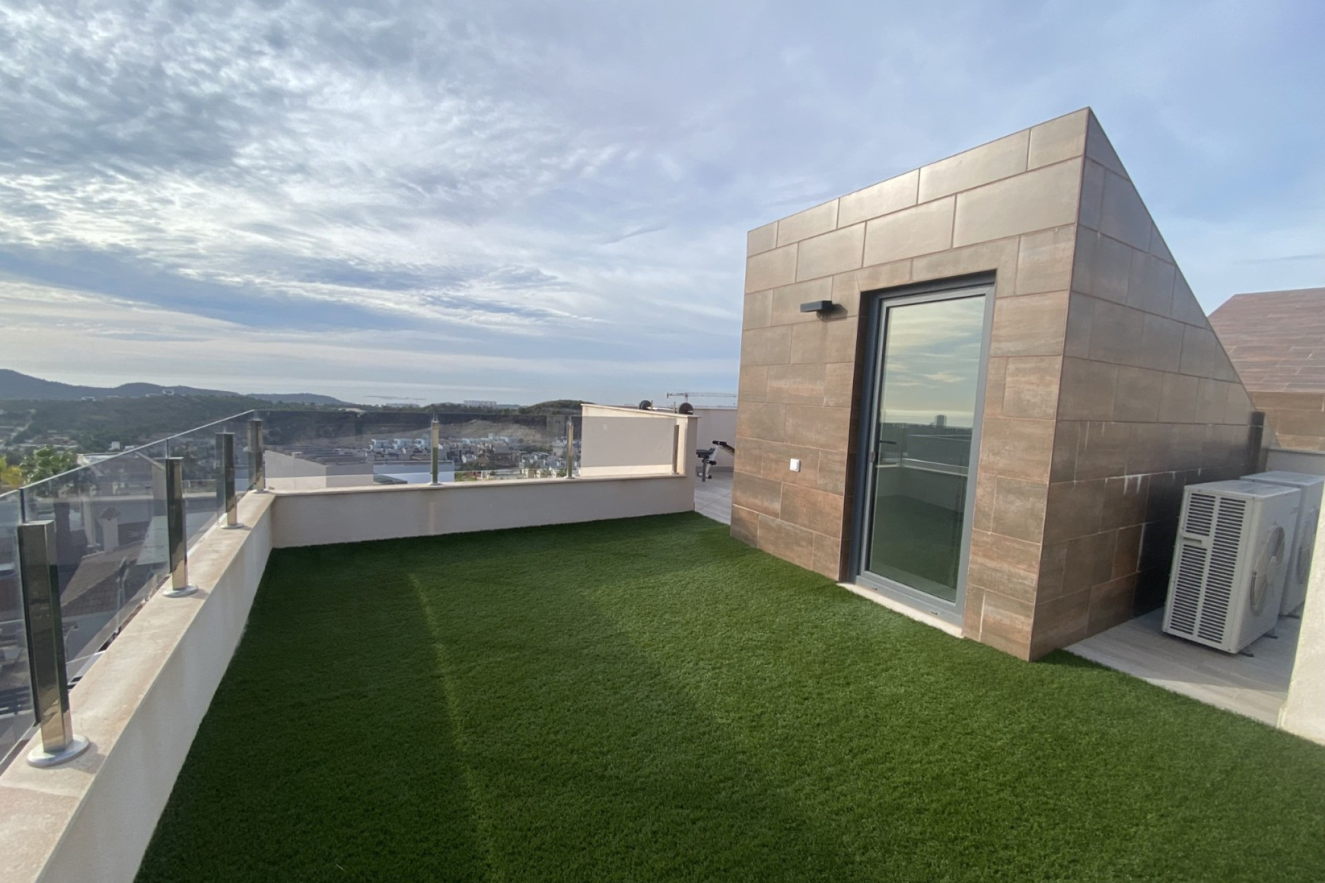 Resale - Chalet Independiente - Finestrat - Finestrat Urbanizaciones