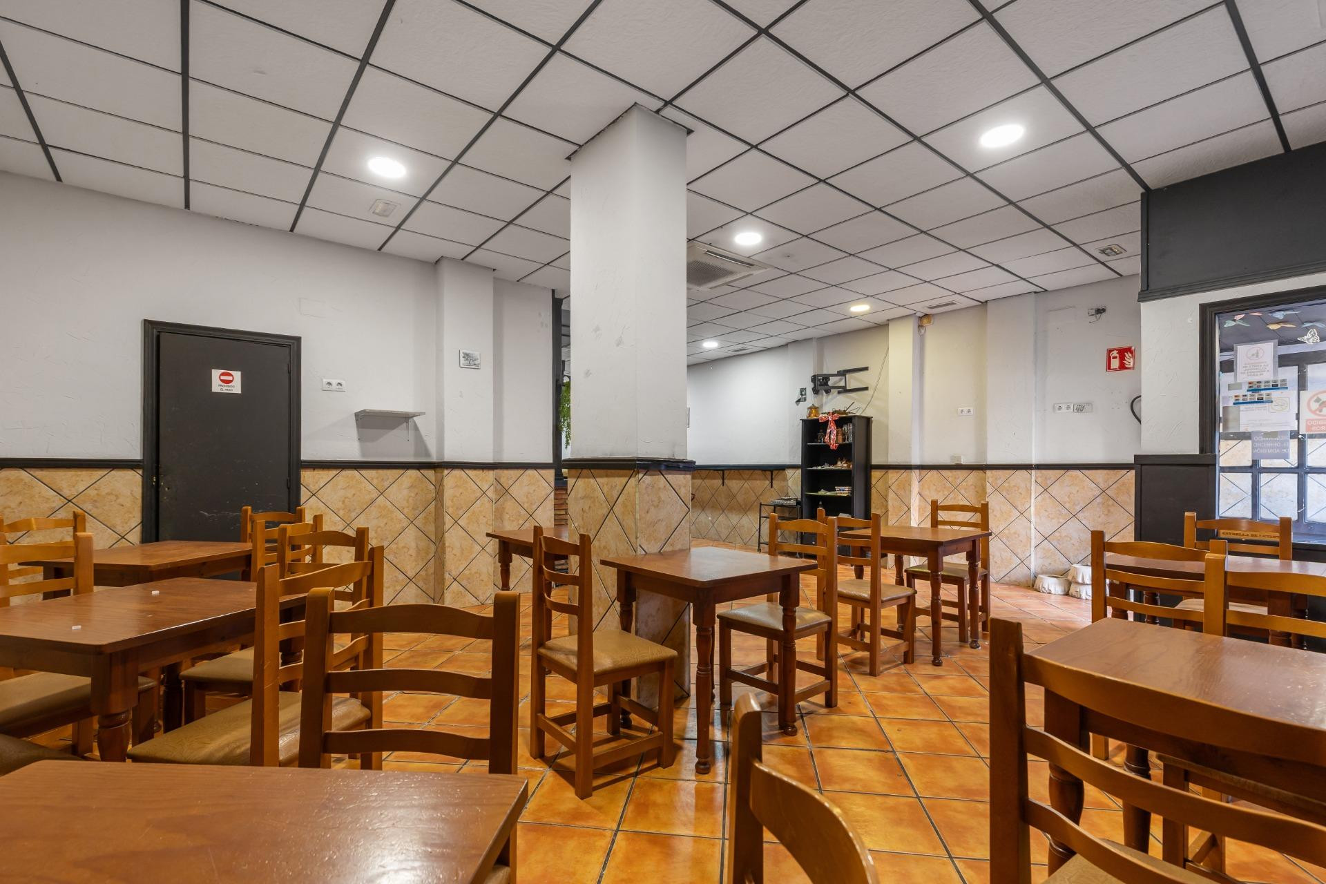 Resale - Commercial for sale - Torrevieja - Estacion de autobuses