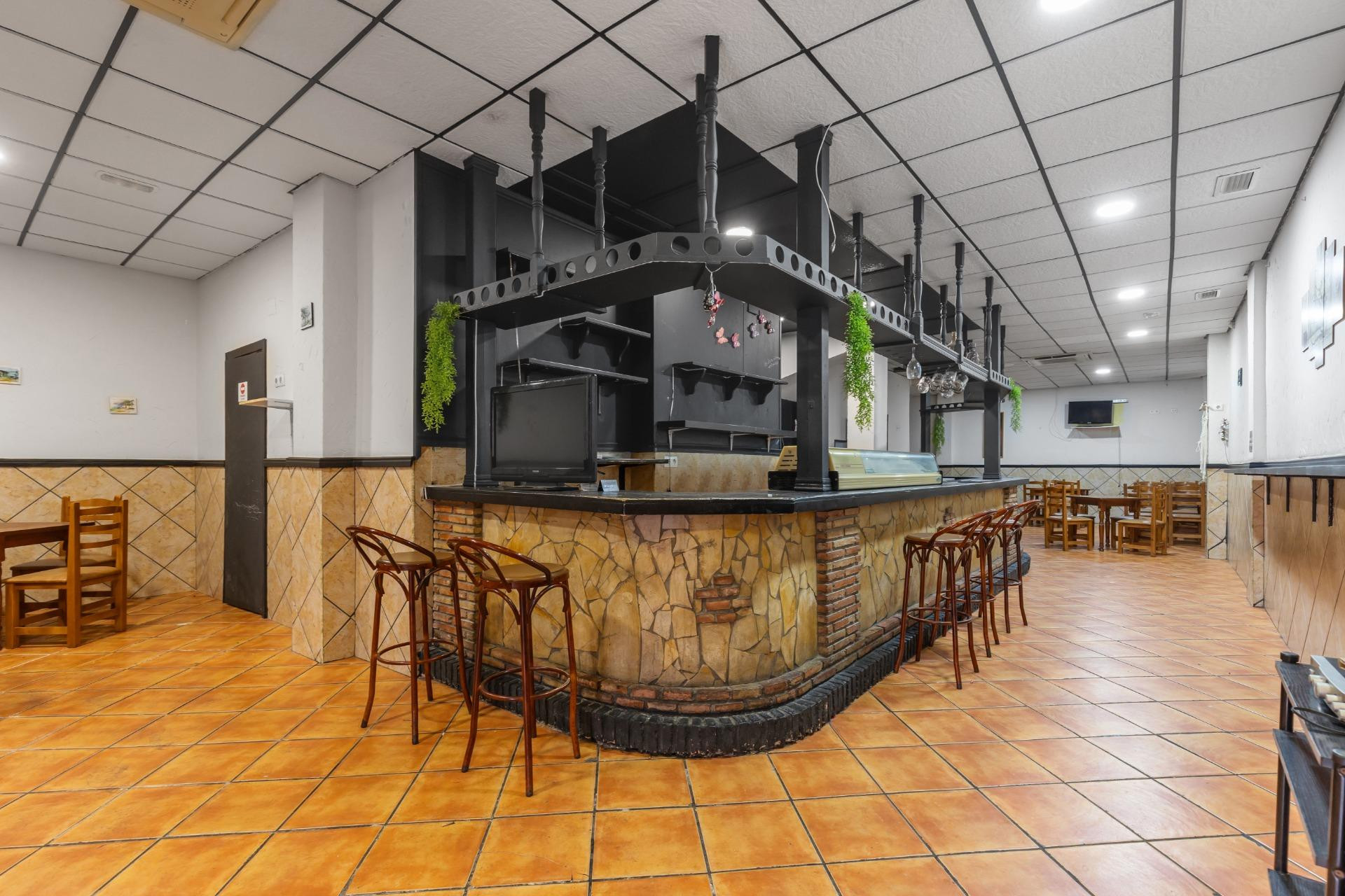 Resale - Commercial for sale - Torrevieja - Estacion de autobuses