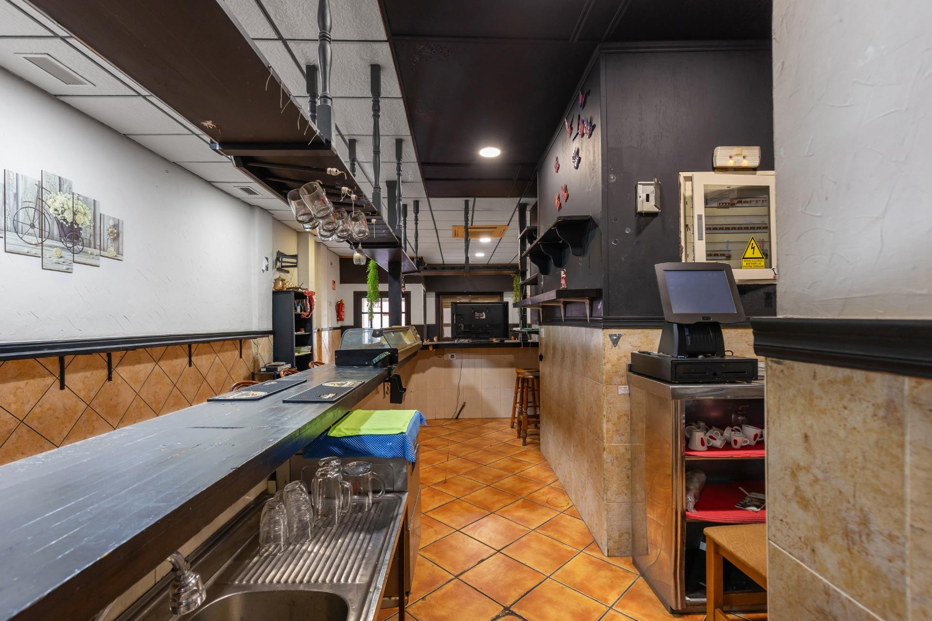 Resale - Commercial for sale - Torrevieja - Estacion de autobuses