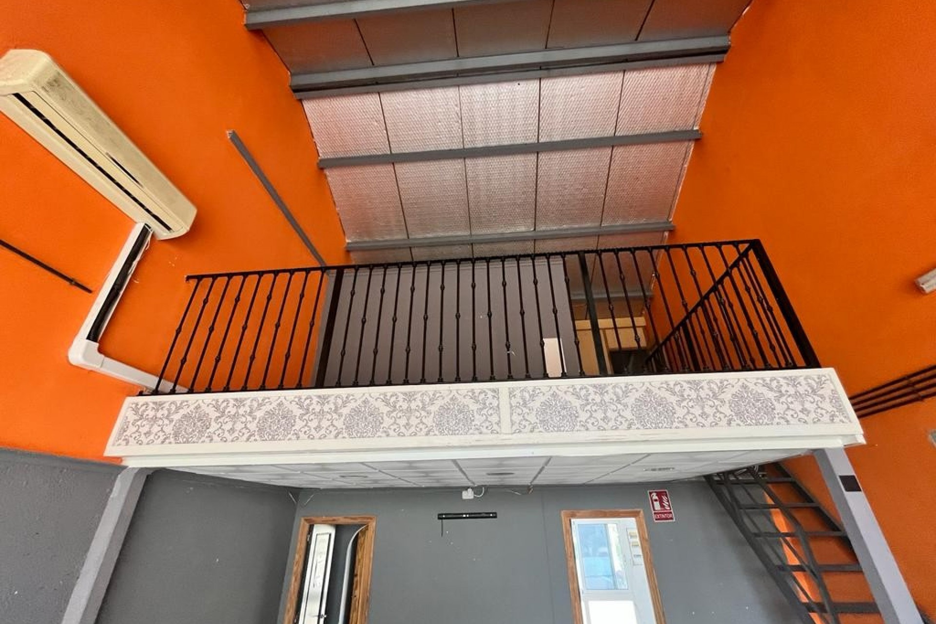 Resale - Commercial Unit - Algorfa - La Finca Golf Resort