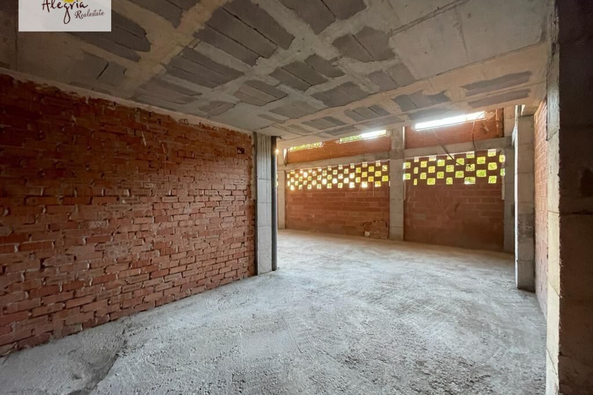 Resale - Commercial Unit - Alicante - Altozano