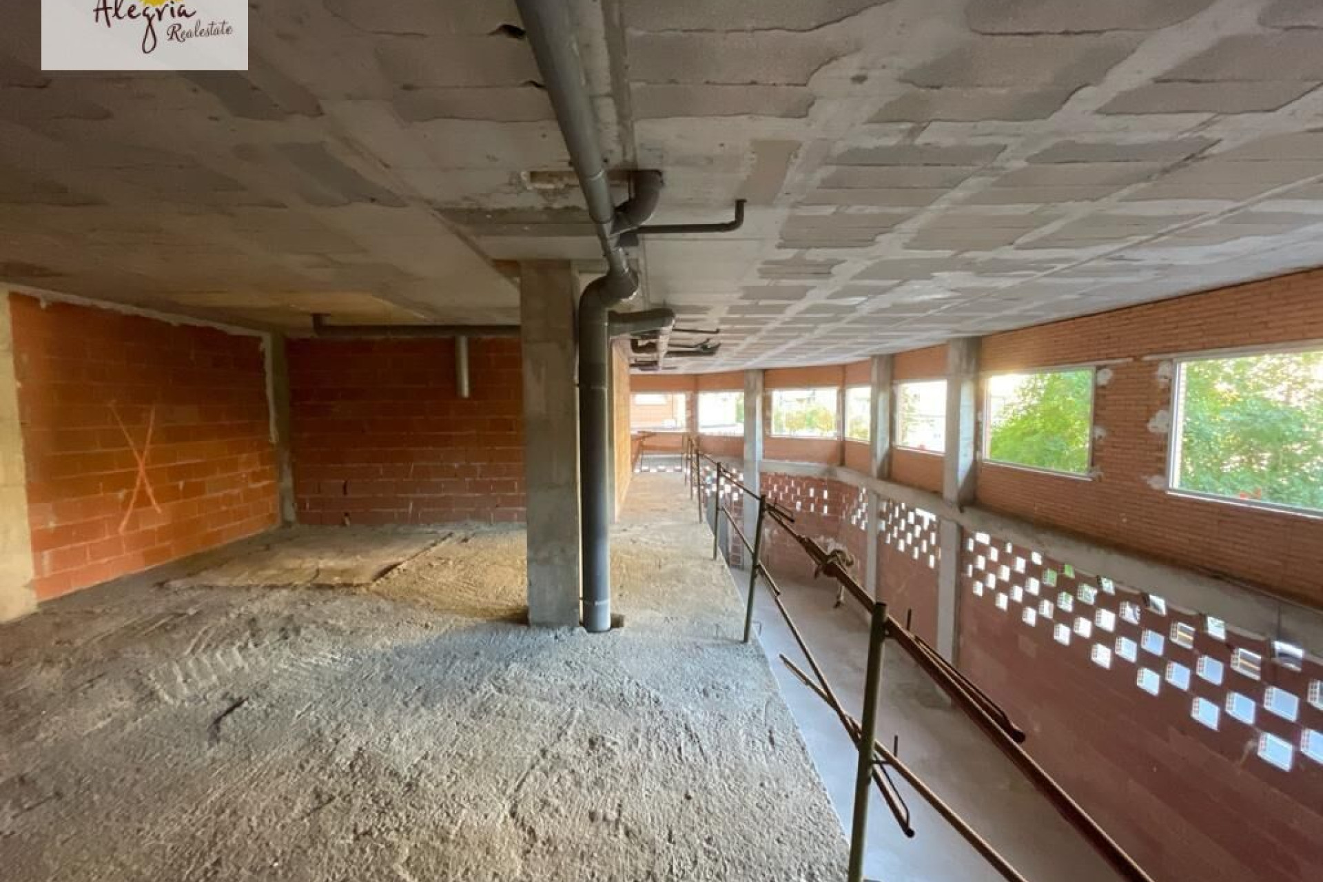 Resale - Commercial Unit - Alicante - Altozano