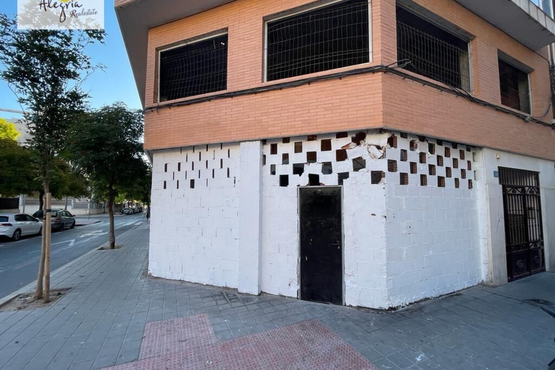 Resale - Commercial Unit - Alicante - Altozano