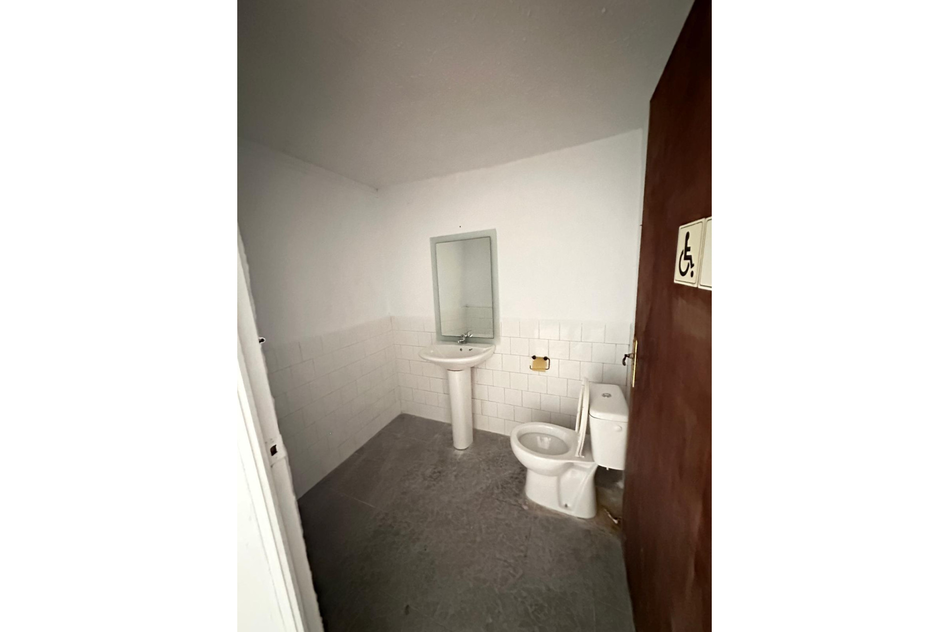 Resale - Commercial Unit - Alicante - Altozano