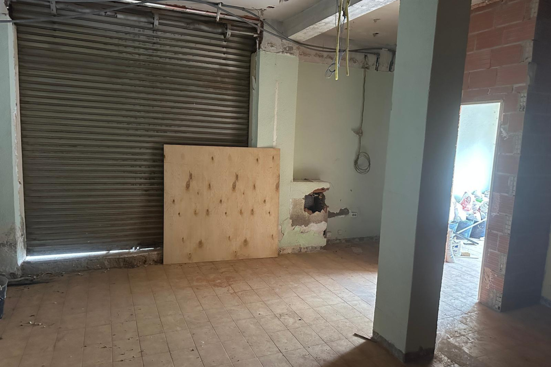 Resale - Commercial Unit - Alicante - Altozano