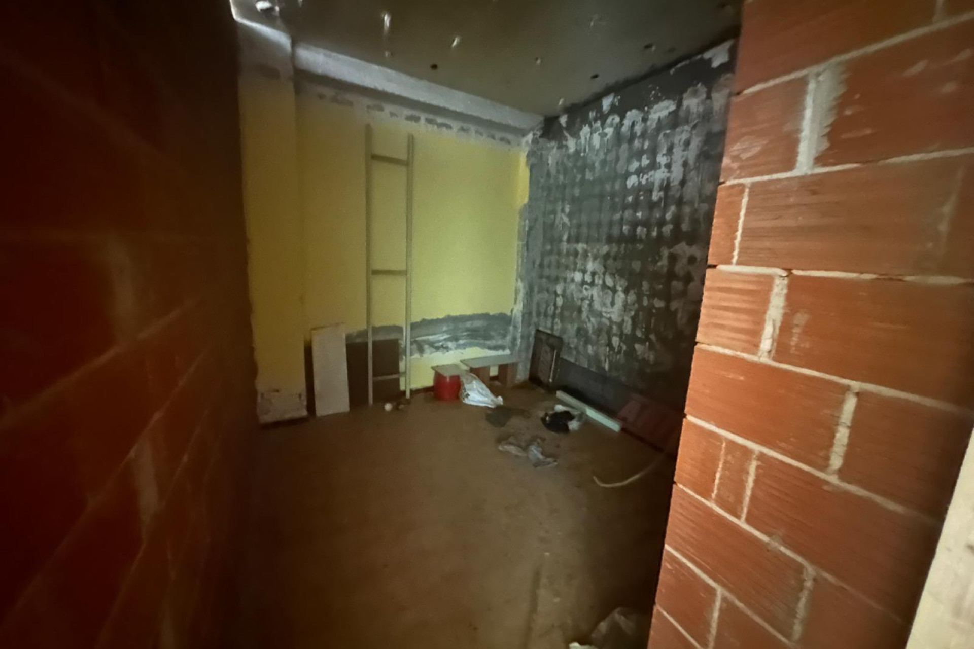 Resale - Commercial Unit - Alicante - Altozano