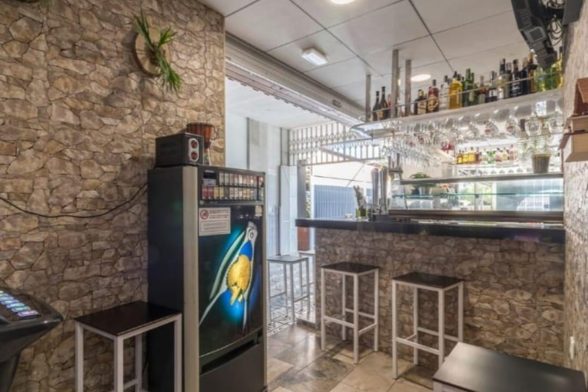 Resale - Commercial Unit - Alicante - Playa de San Juan