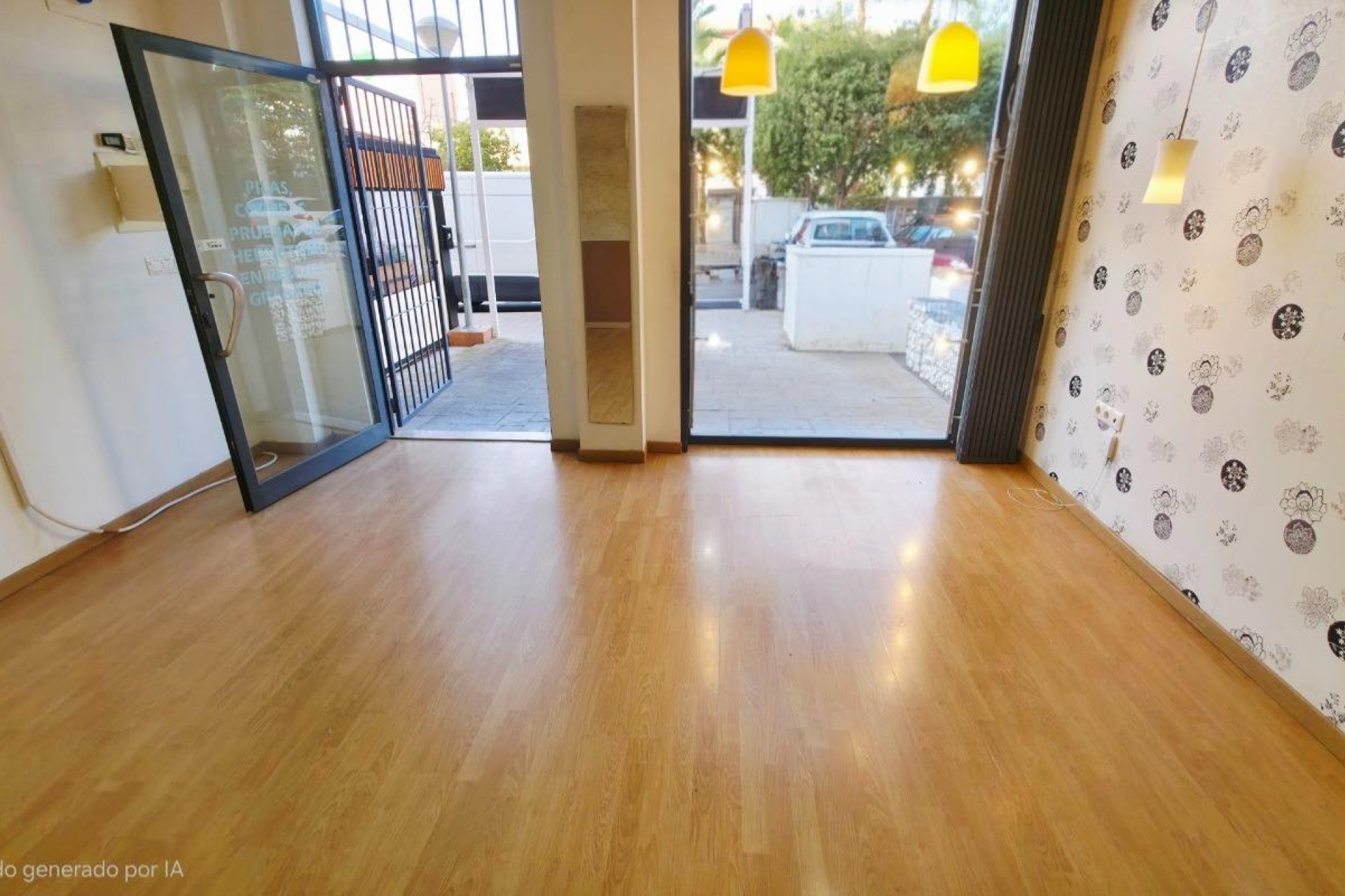 Resale - Commercial Unit - Alicante - Playa de San Juan