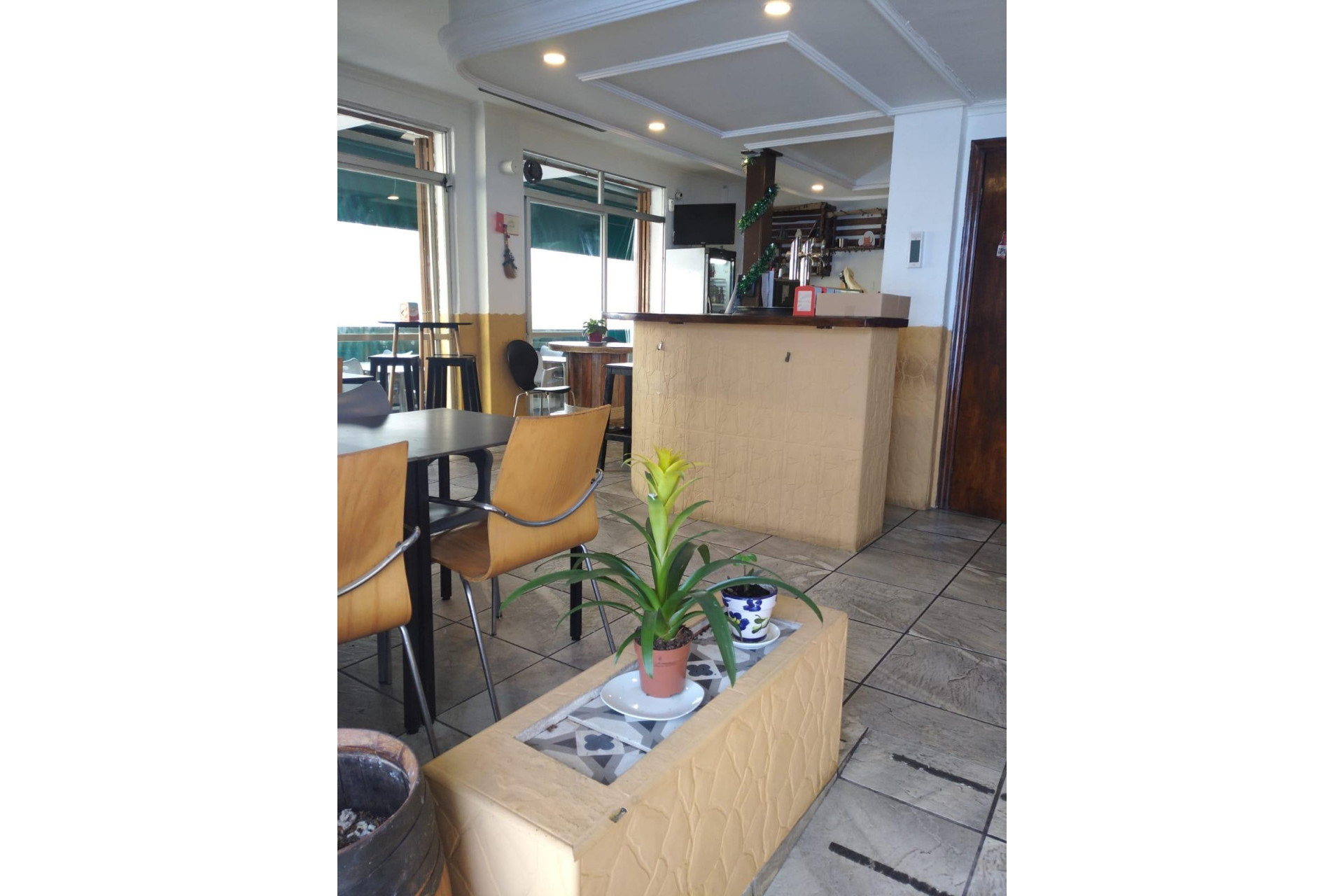 Resale - Commercial Unit - Alicante - San Gabriel