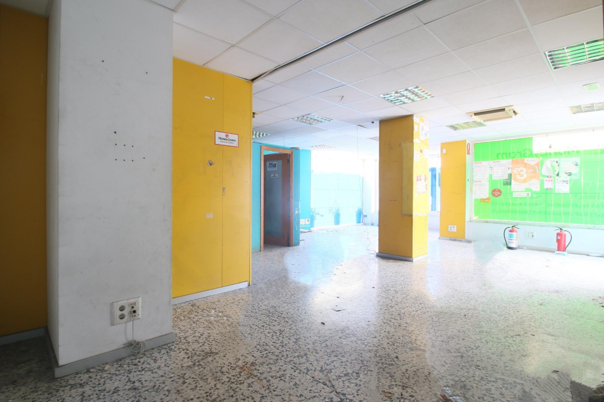 Resale - Commercial Unit - Alicante - Virgen del Remedio-Parque lo Morant