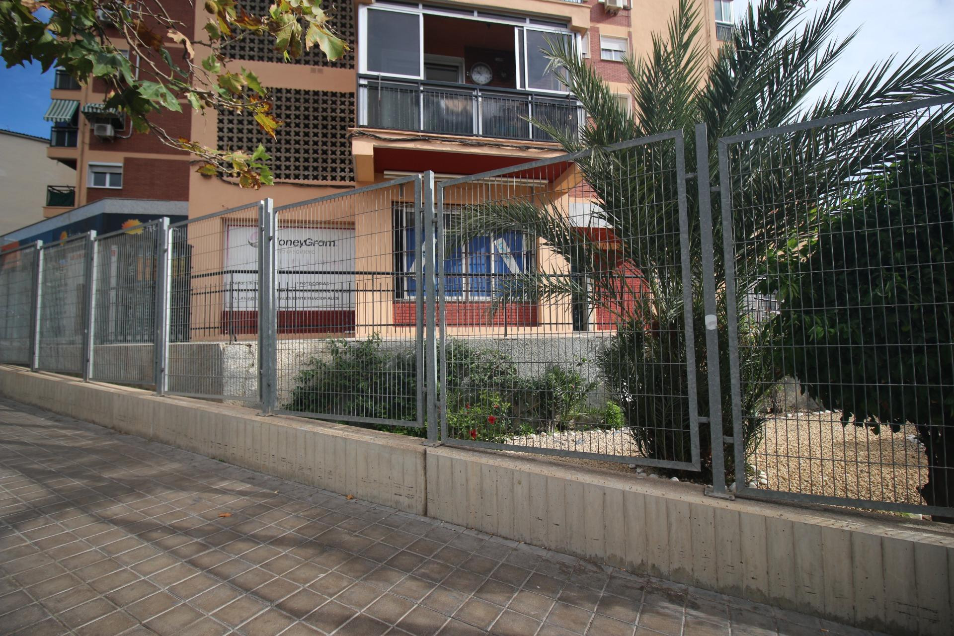 Resale - Commercial Unit - Alicante - Virgen del Remedio-Parque lo Morant