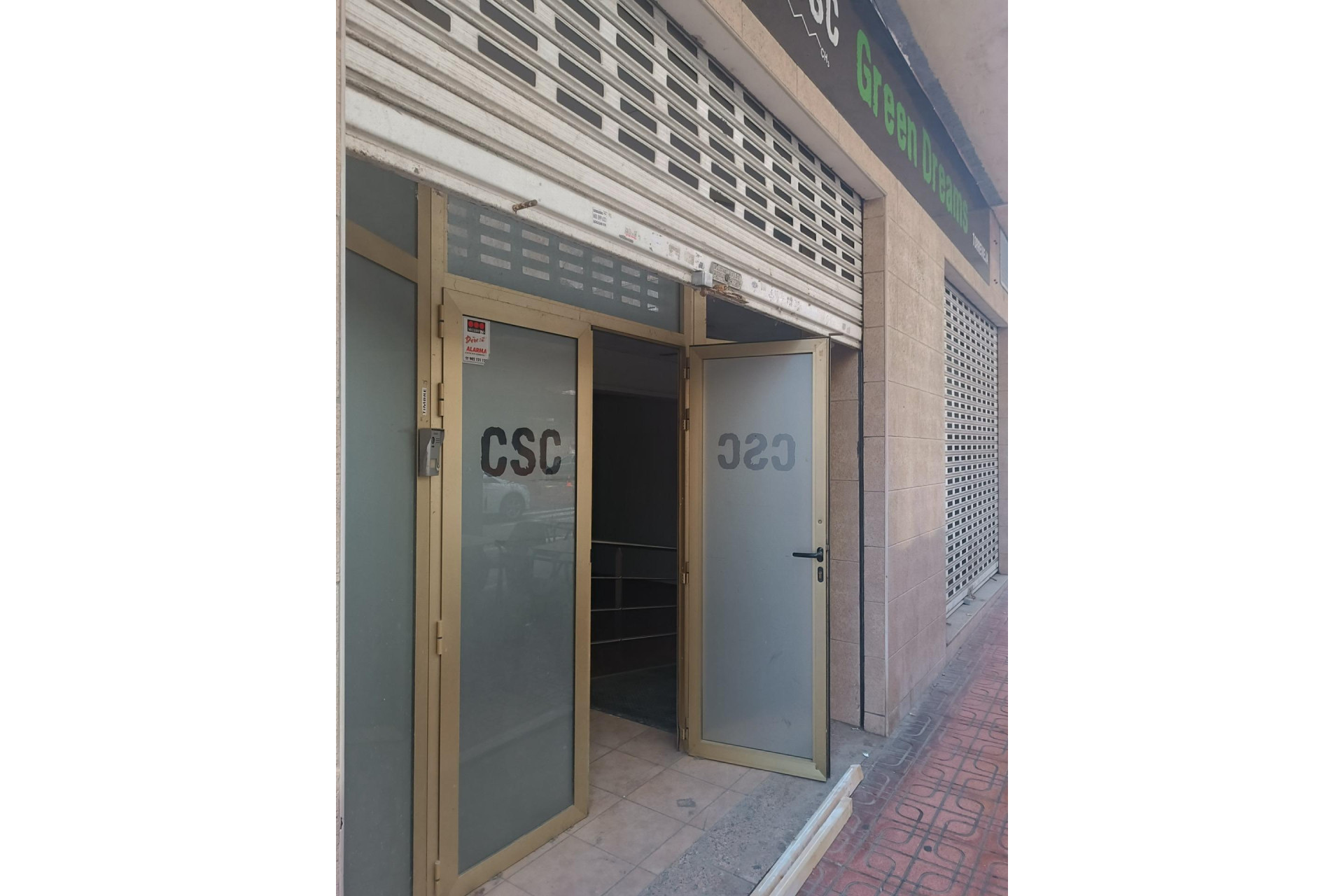 Resale - Commercial Unit - Madrid - Los Rosales