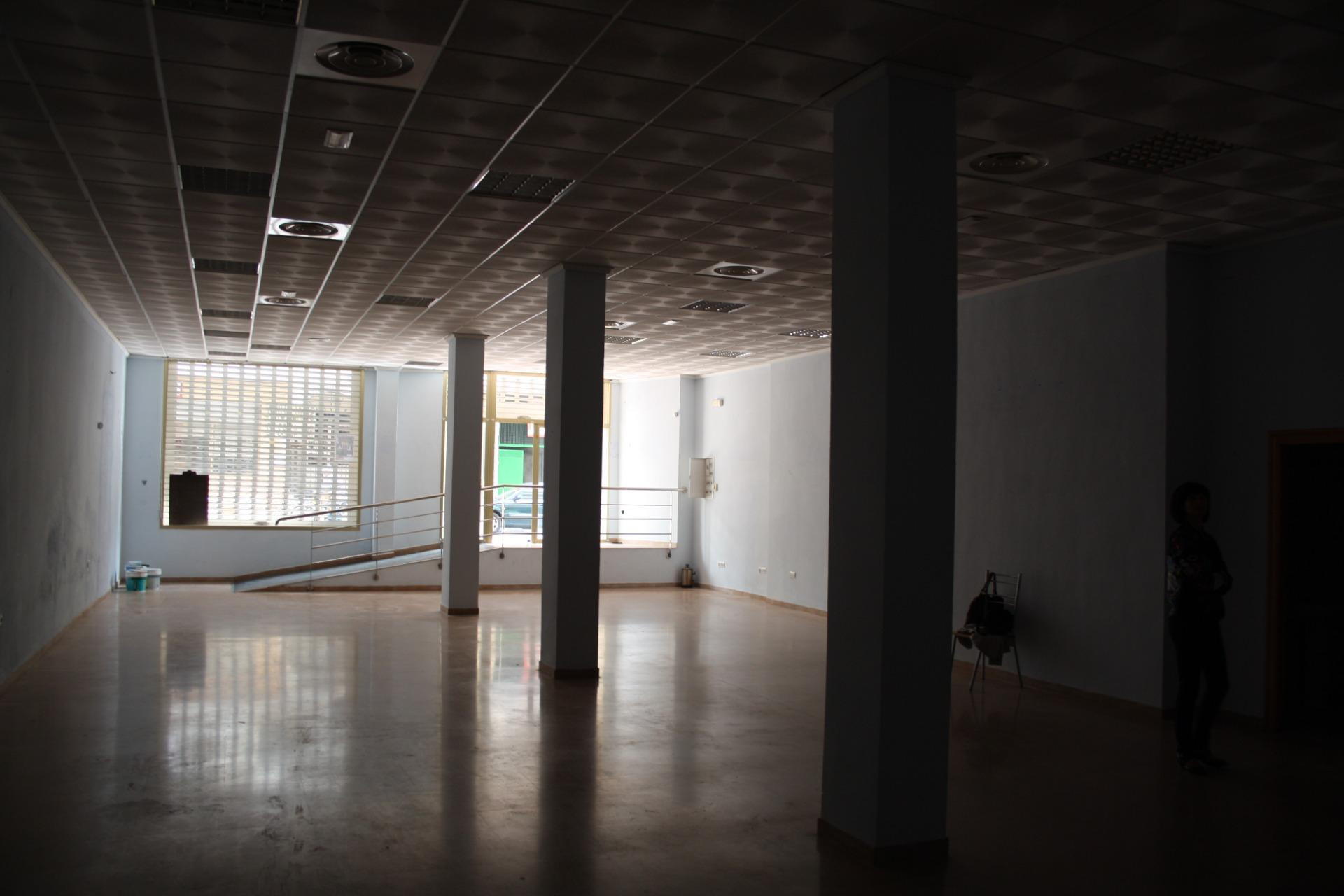 Resale - Commercial Unit - Madrid - Los Rosales