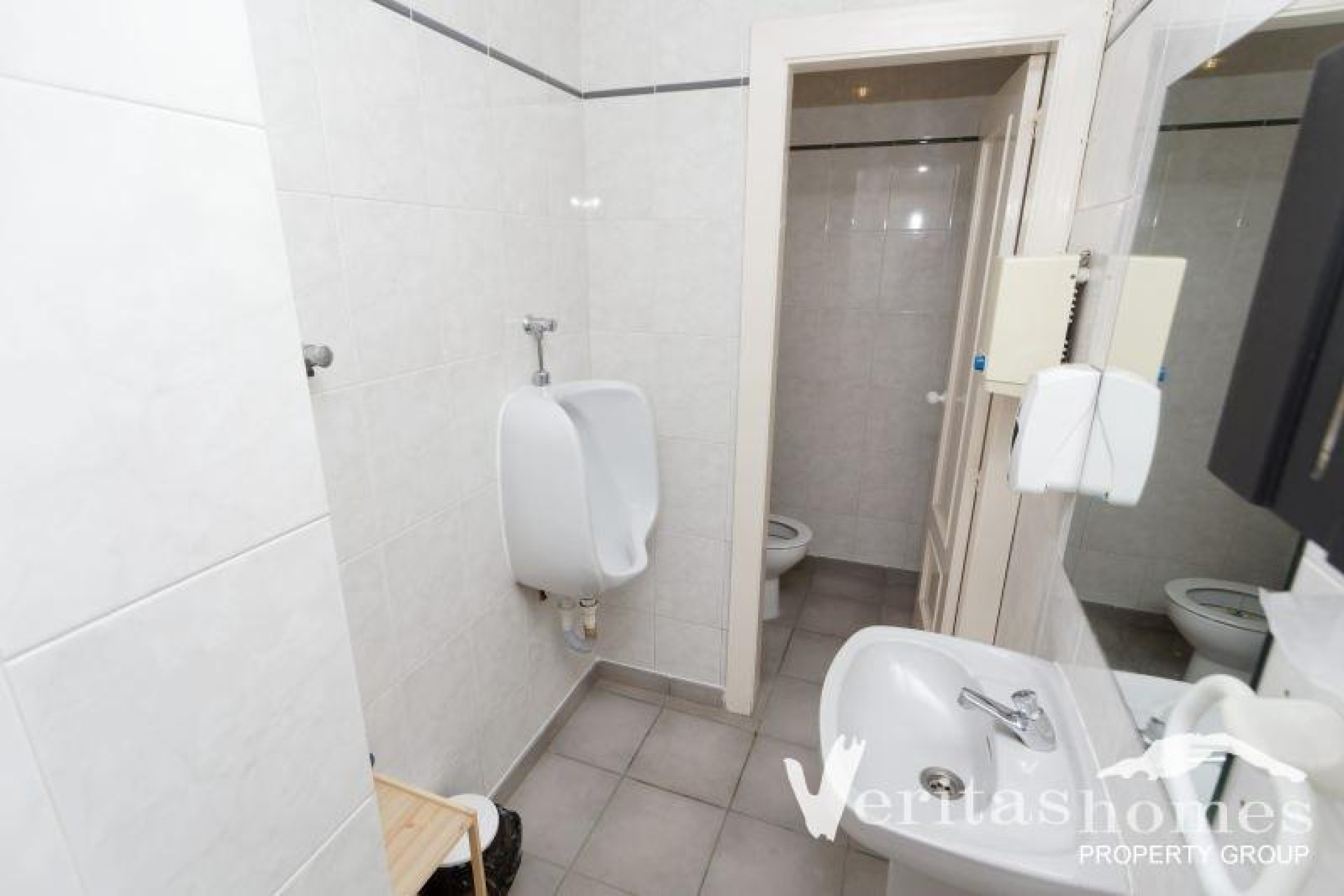 Resale - Commercial Unit - Mojacar Playa