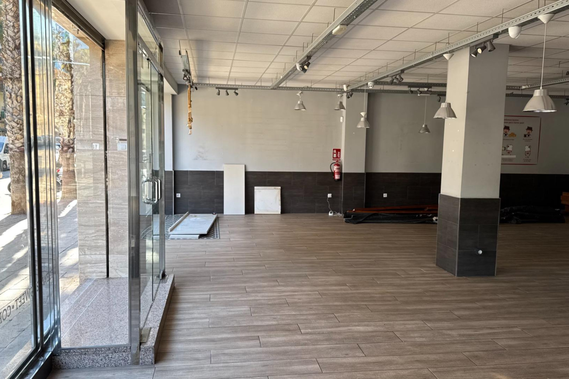 Resale - Commercial Unit - SAN JUAN ALICANTE - Babel