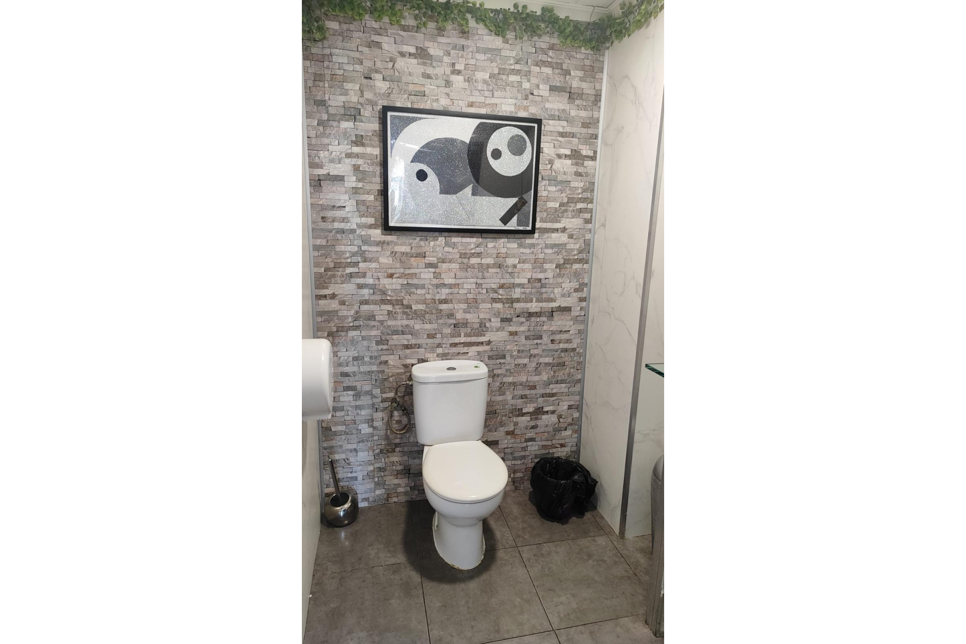 Resale - Commercial Unit - Torrevieja - Playa del Cura