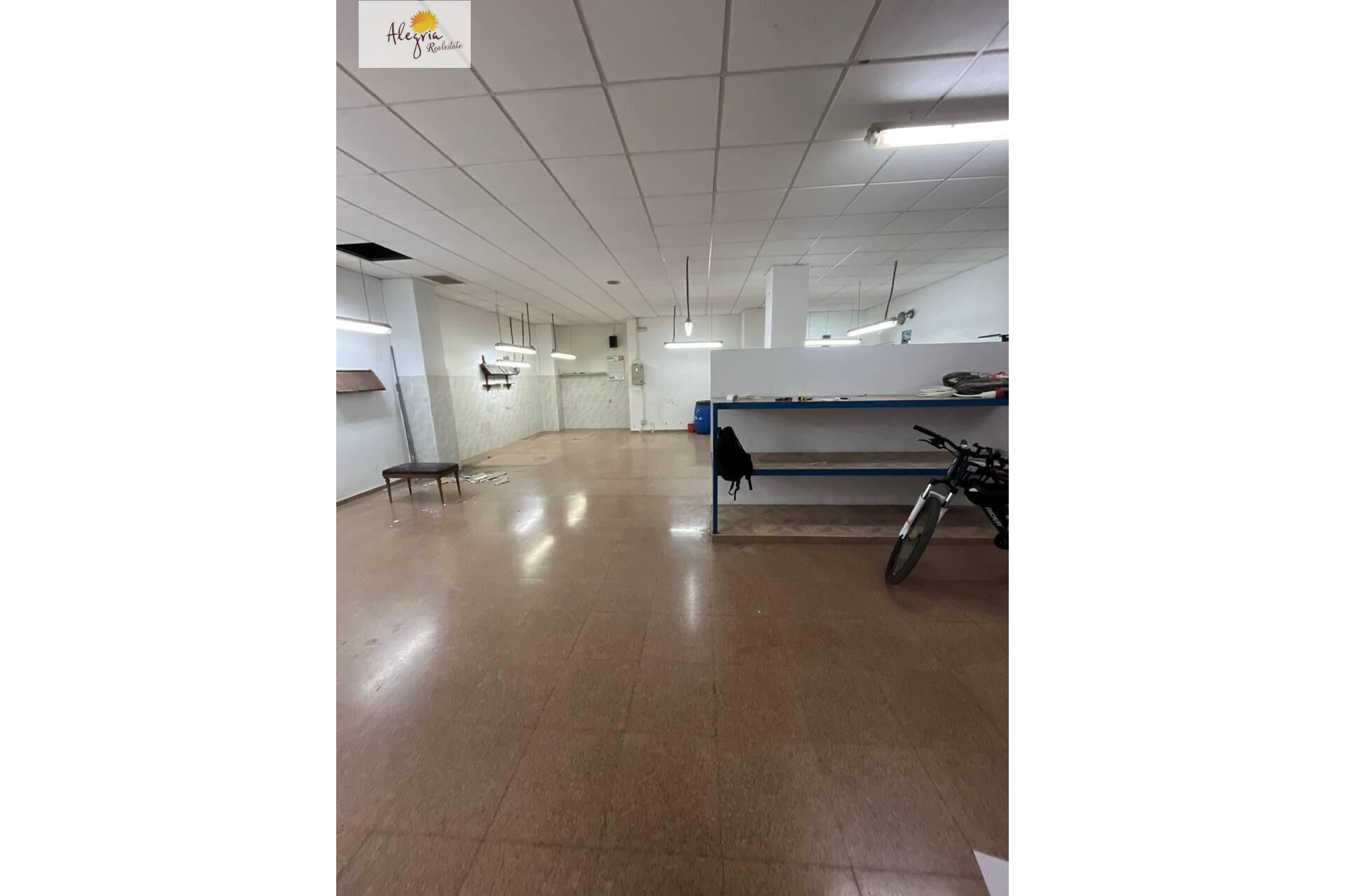 Resale - Commercial Unit - Valencia - L´Amistat - Amistad